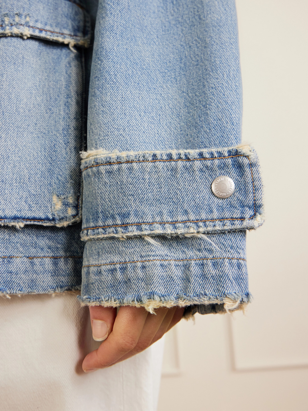 Agolde Aubrey Distressed Denim Jacket In Blue