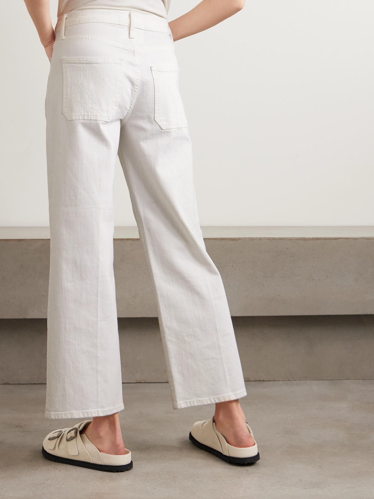 Patch Pocket Maven Ankle Mid-Rise Straight-Leg Jeans