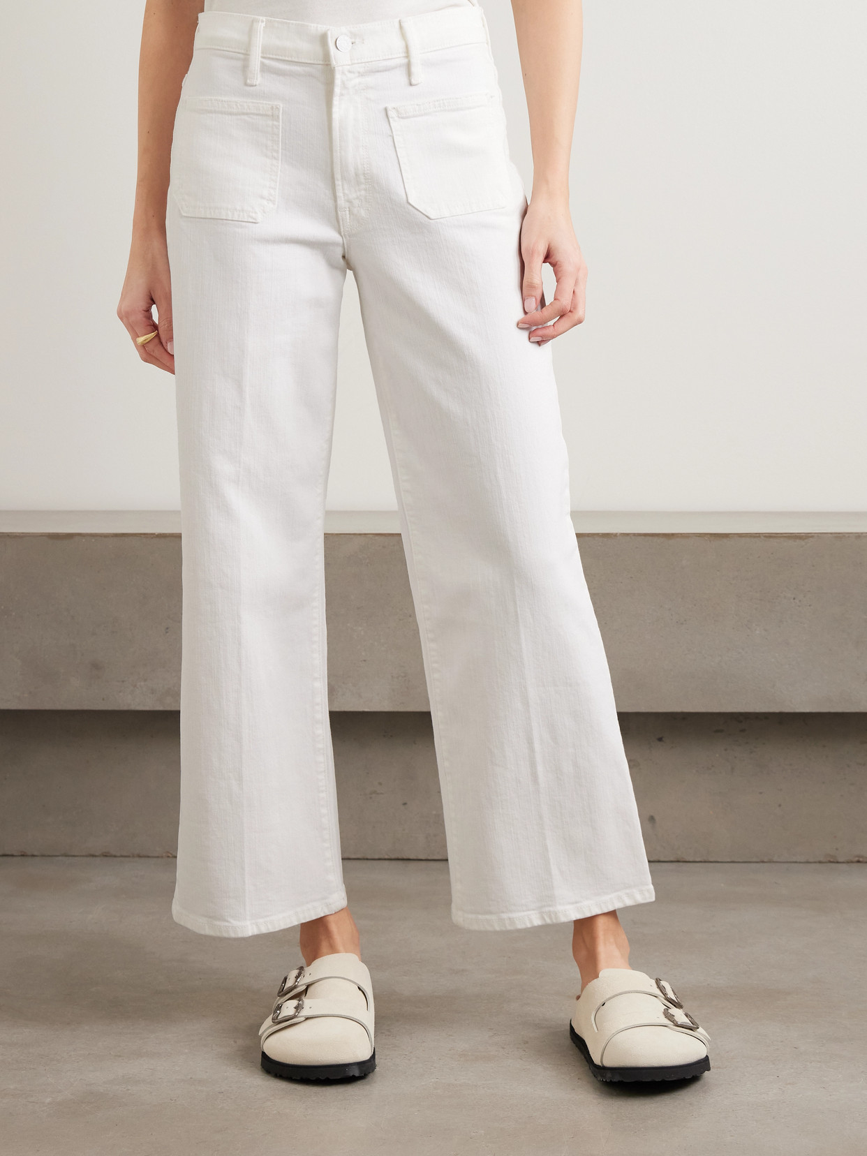 Patch Pocket Maven Ankle Mid-Rise Straight-Leg Jeans