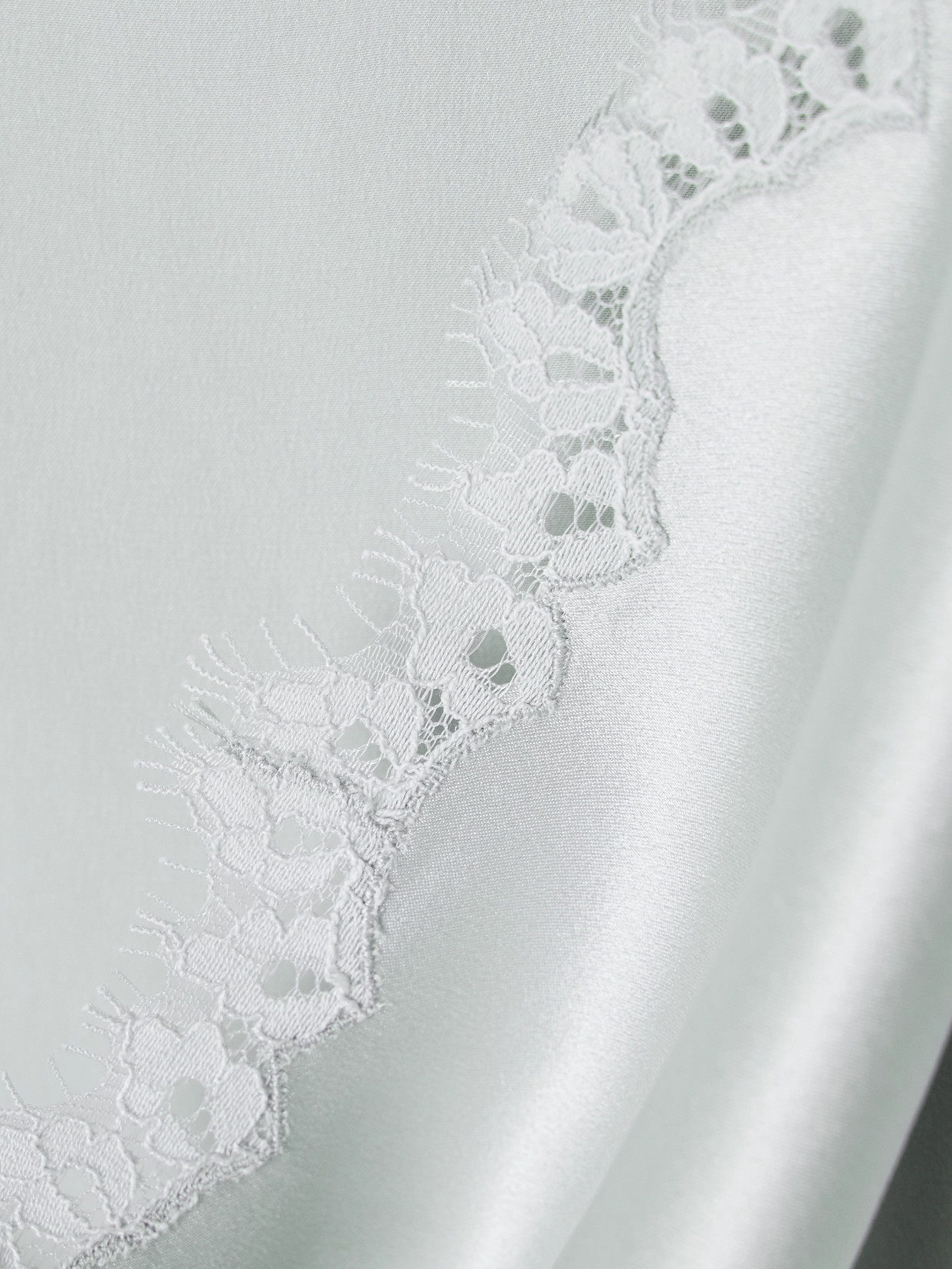 Dôen - Loure Lace-Trimmed Silk-Satin Top