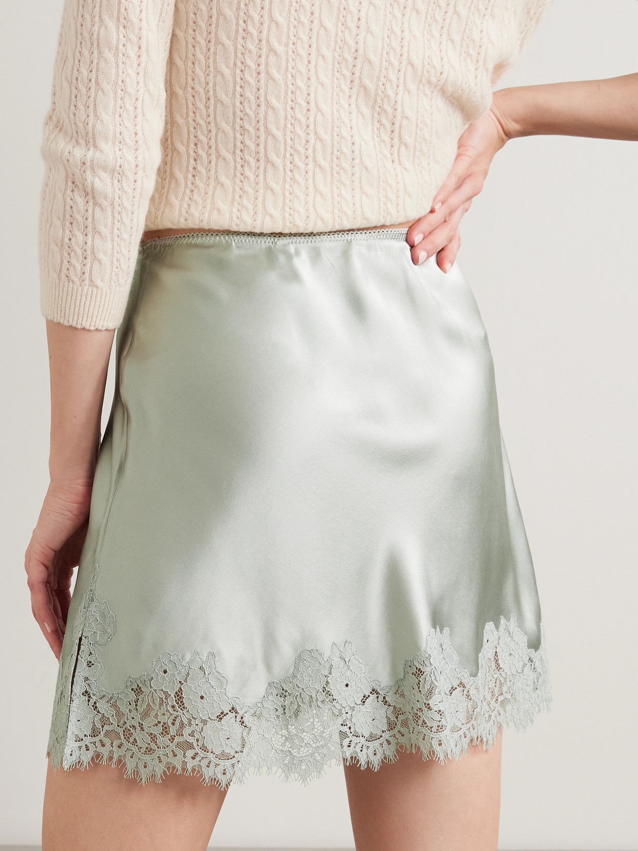 Dôen - Giuliette Lace-Trimmed Floral-Print Silk-Charmeuse Skirt