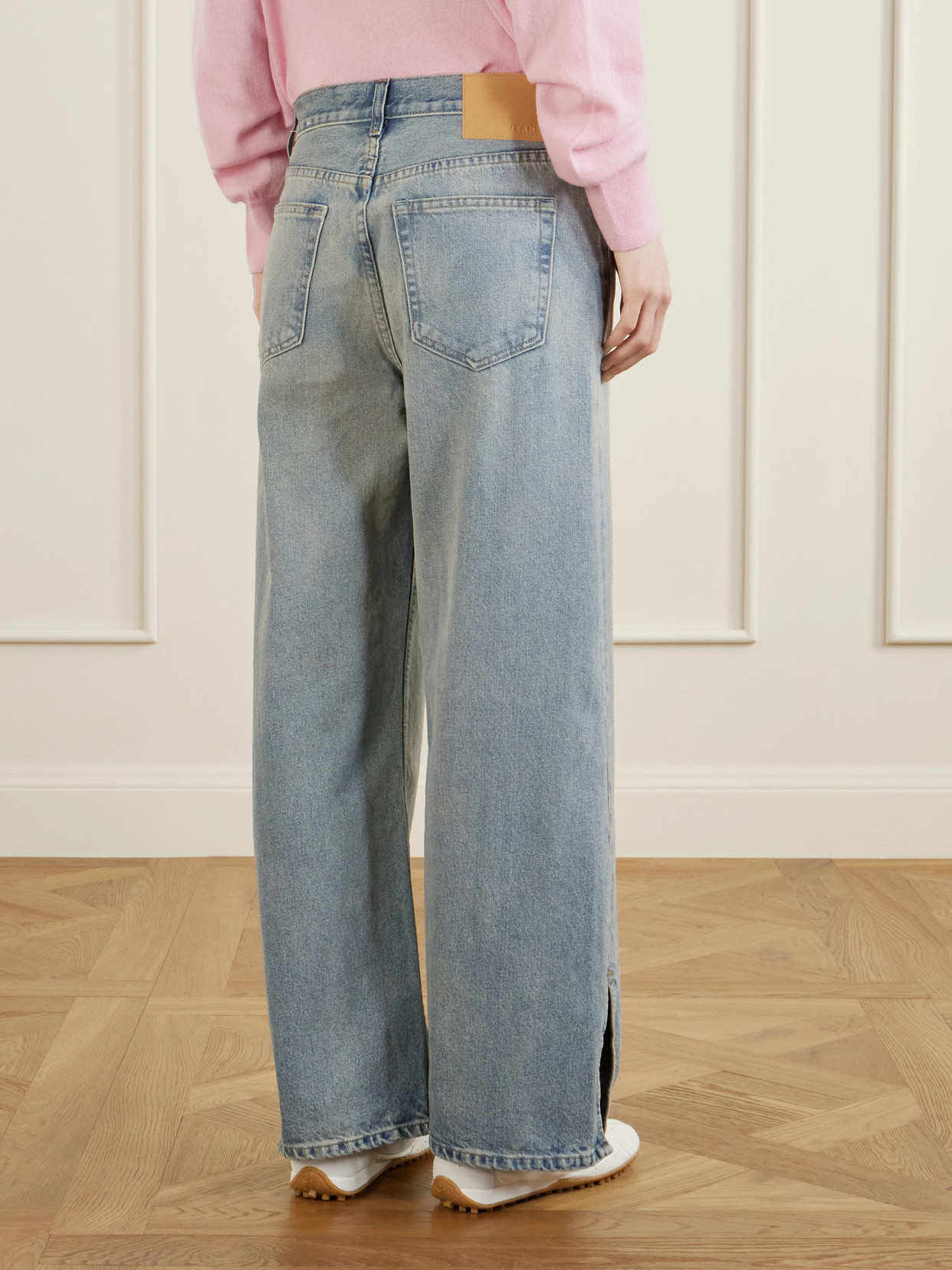 Charlot Relaxed Mid-Rise Straight-Leg Jeans