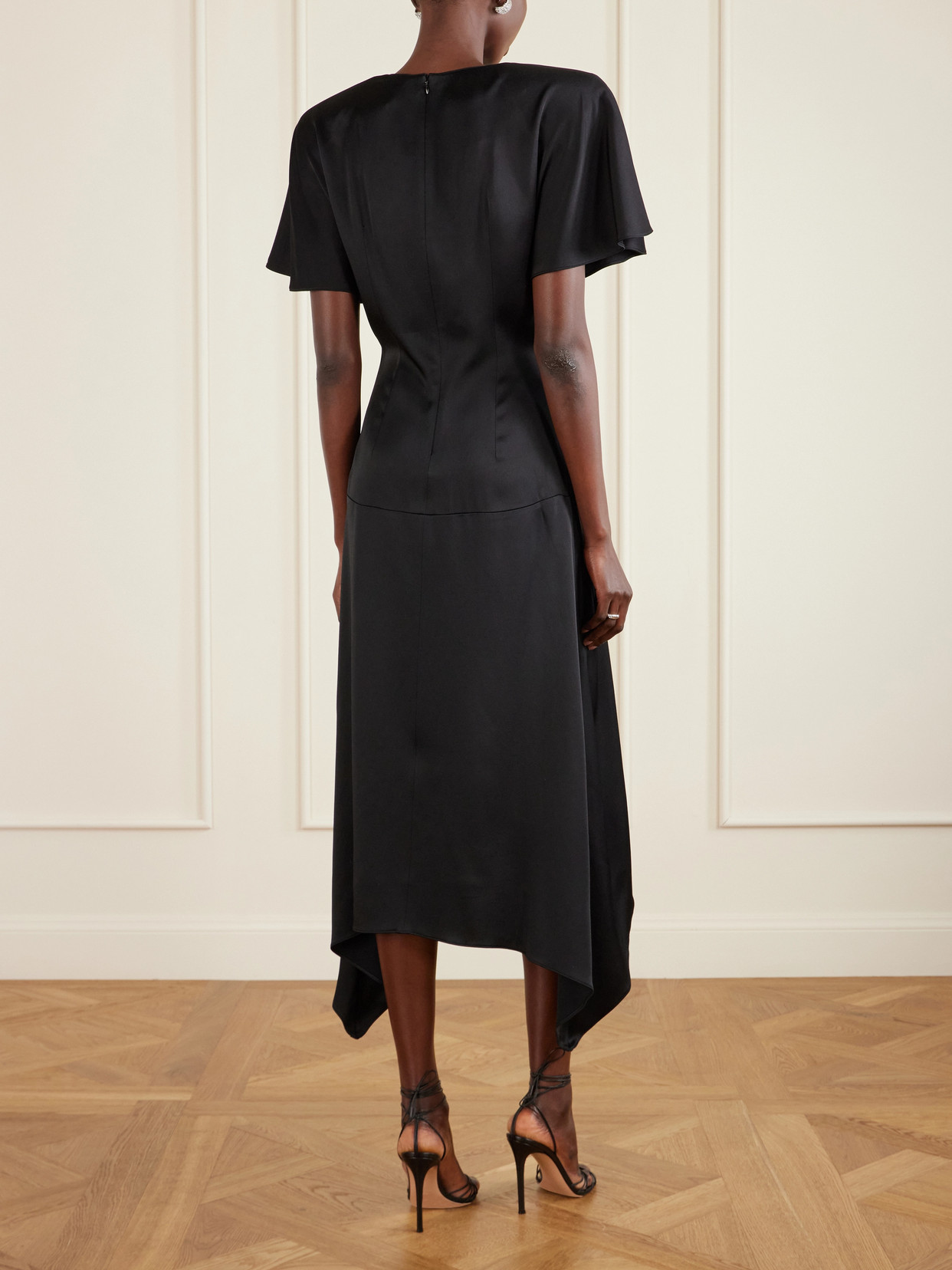 Stella Mccartney Womens Black Relaxed-fit V-neck Woven Midi Dress