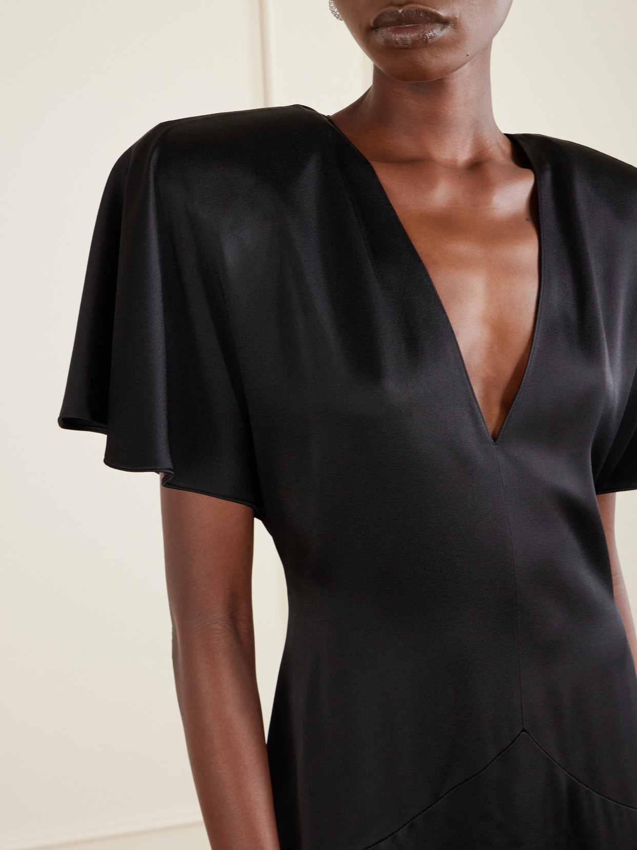 Stella Mccartney Womens Black Relaxed-fit V-neck Woven Midi Dress