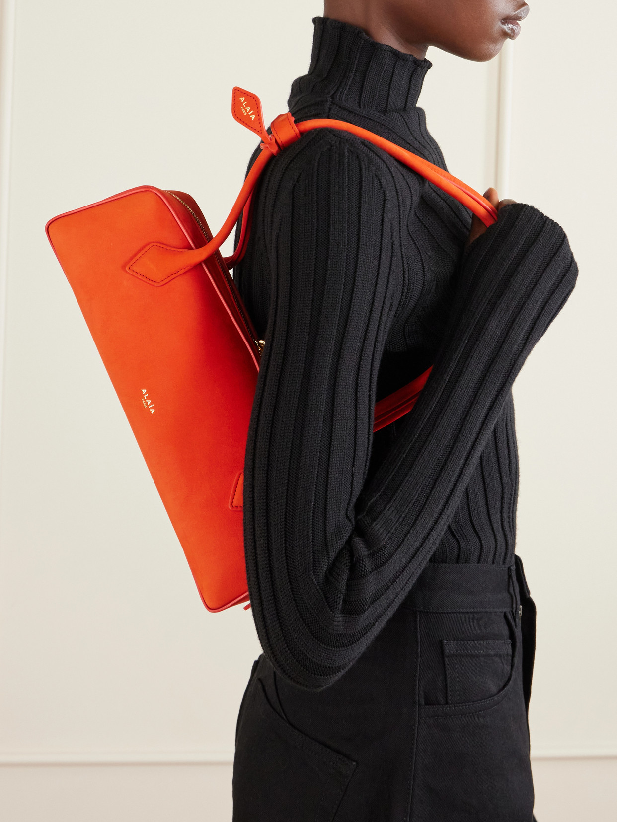 Alaïa Le Teckel Medium Nubuck Shoulder Bag In Orange