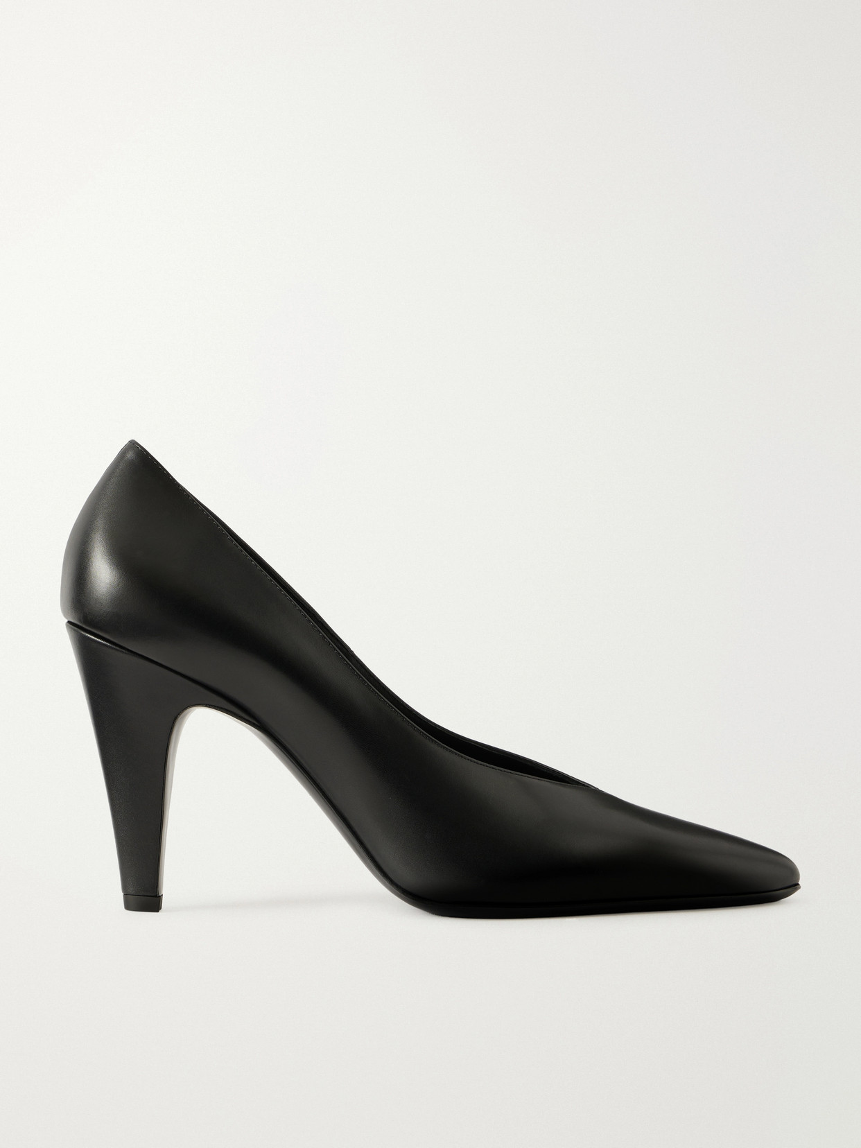 Alaïa 90 Leather Pumps In Black