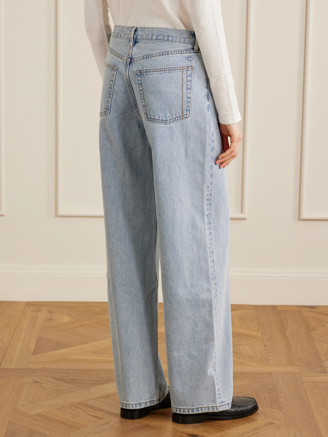 Everyday Straight-Leg Jeans