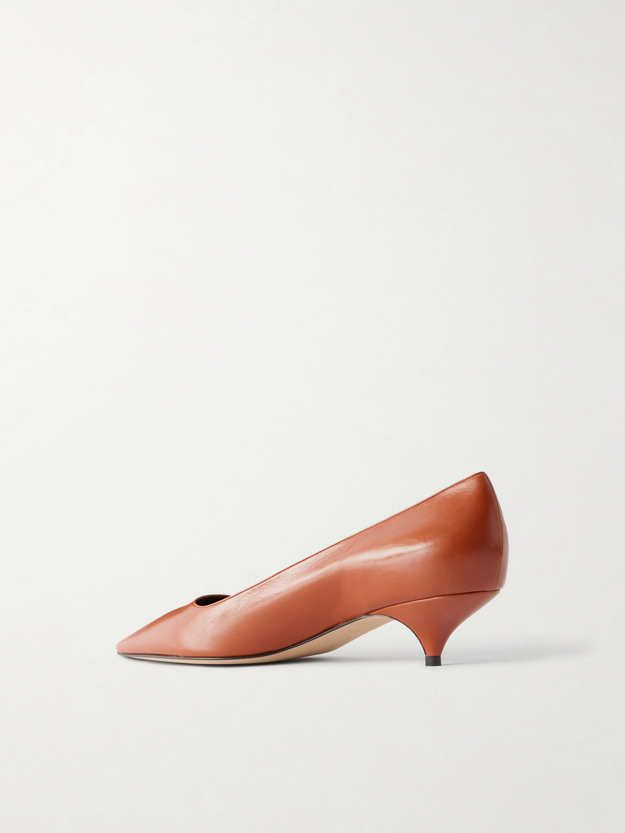 Liisa Kitten Three Pumps