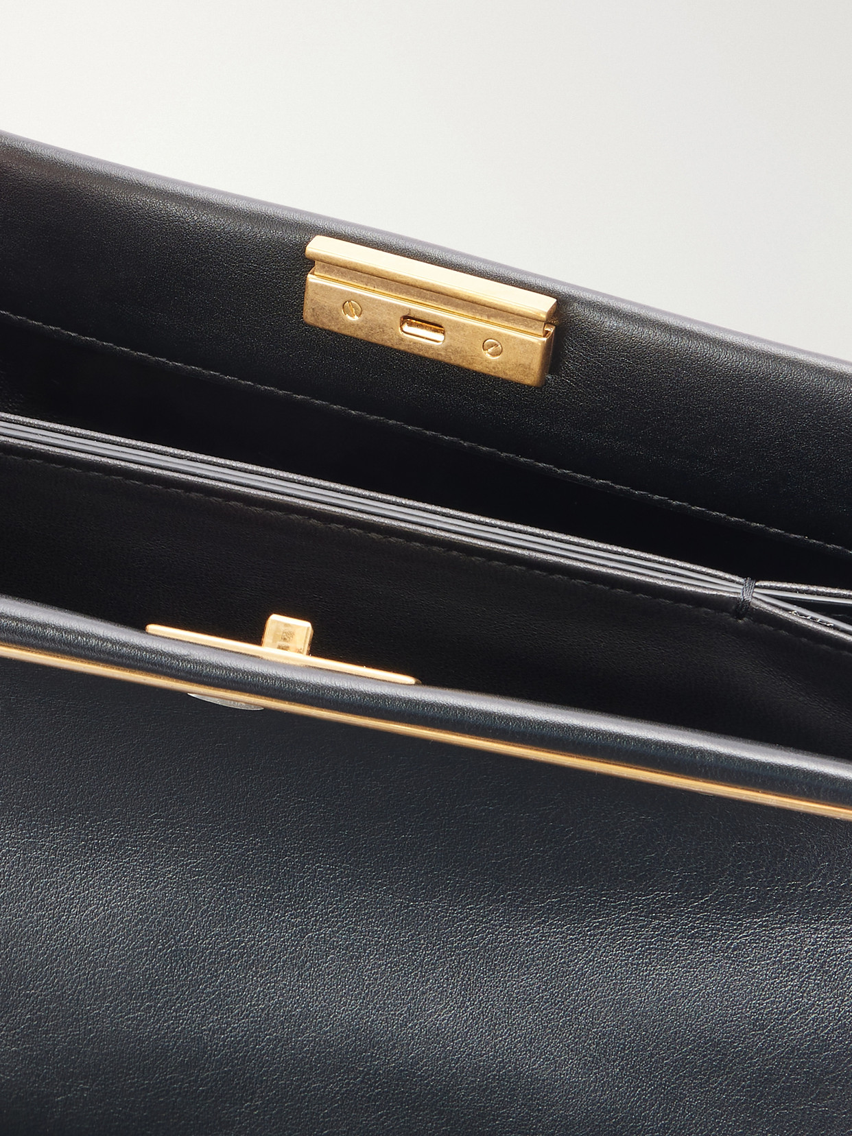 Elise Shoulder Bag