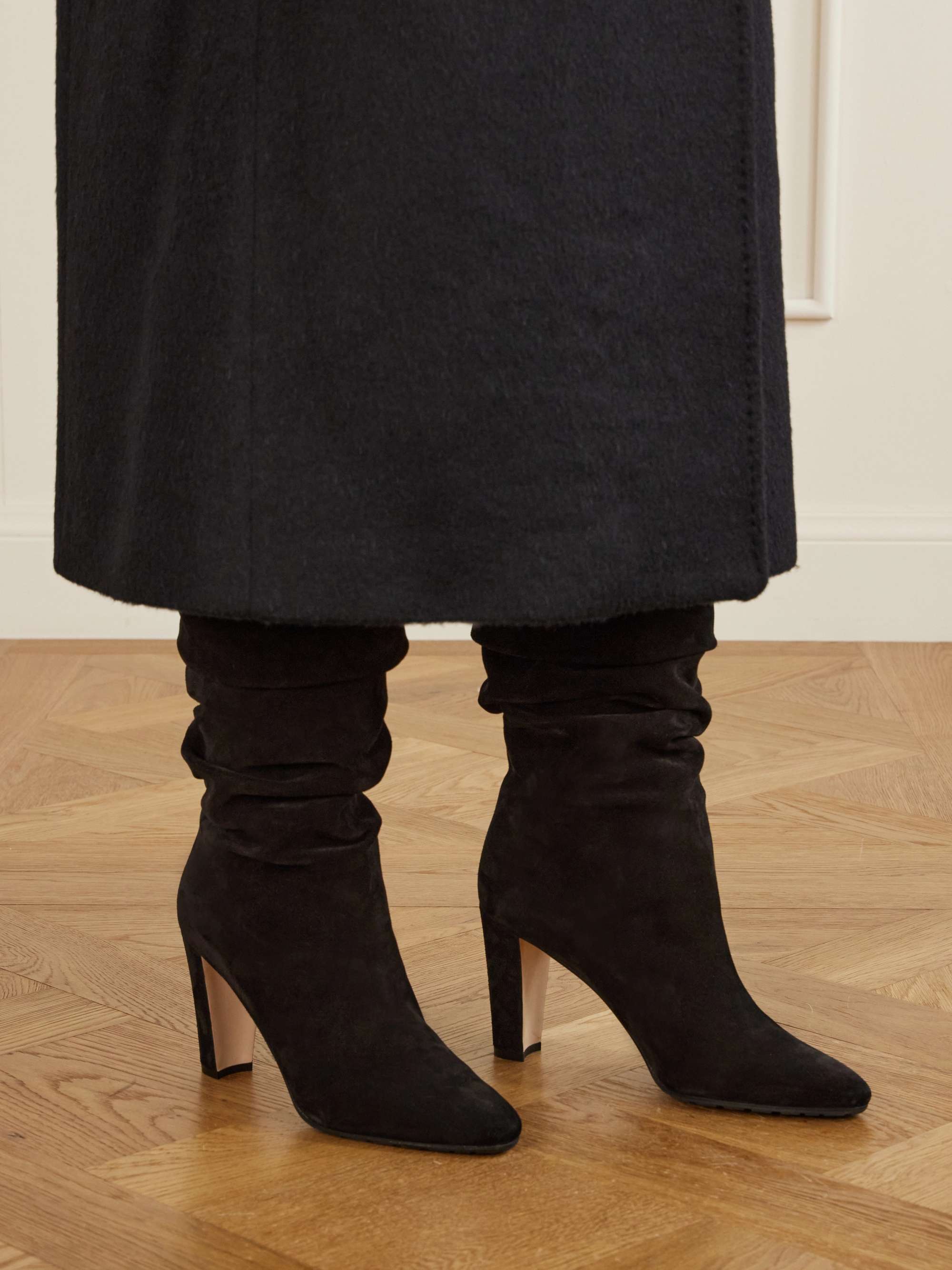 MANOLO BLAHNIK Calassohi 90 suede knee boots