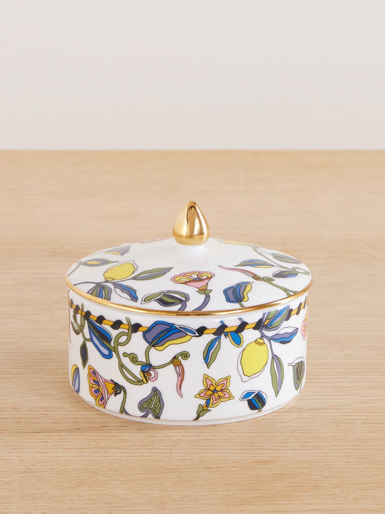 Goodie gold-plated porcelain jar
