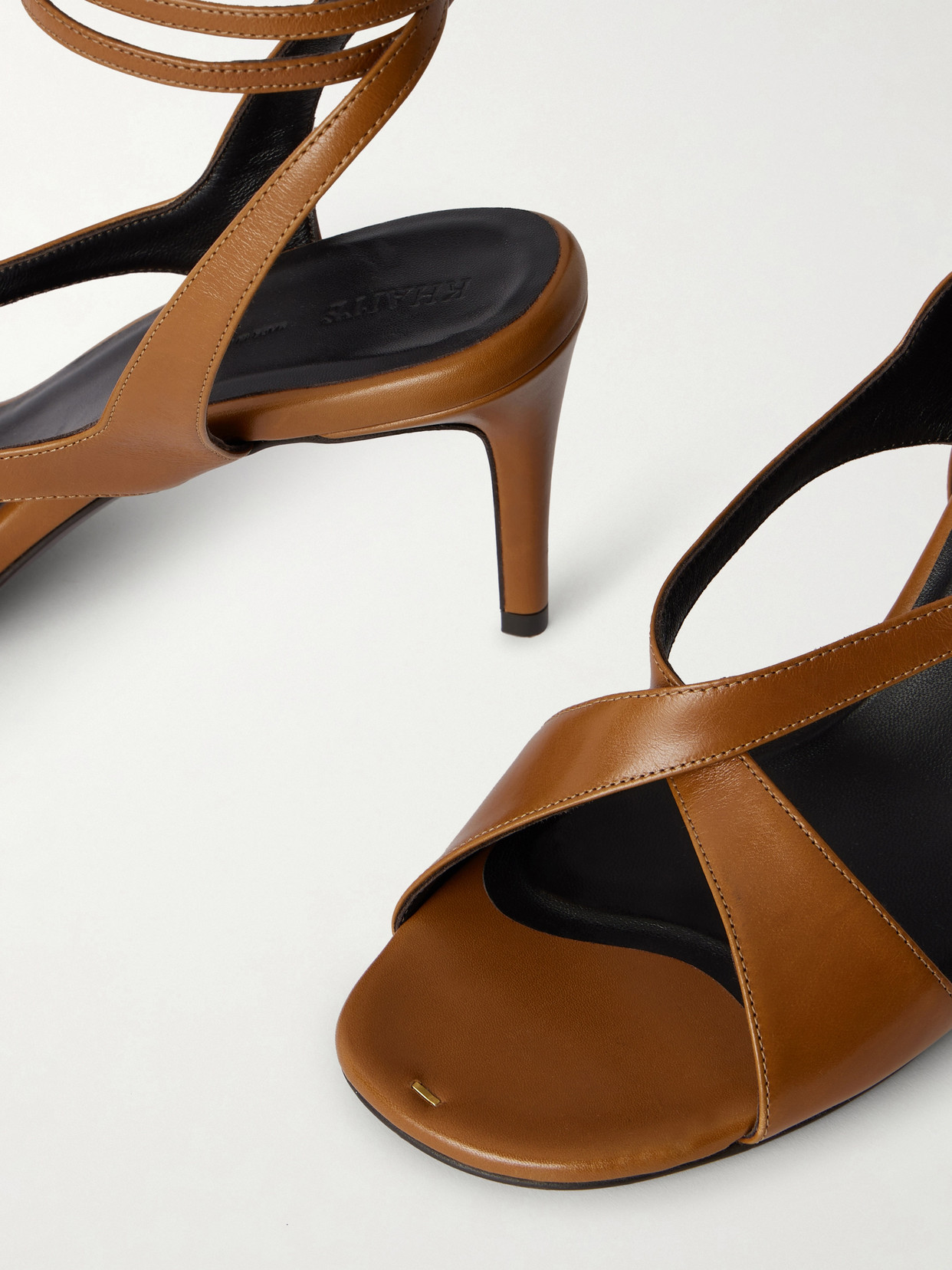 Liria Sandals