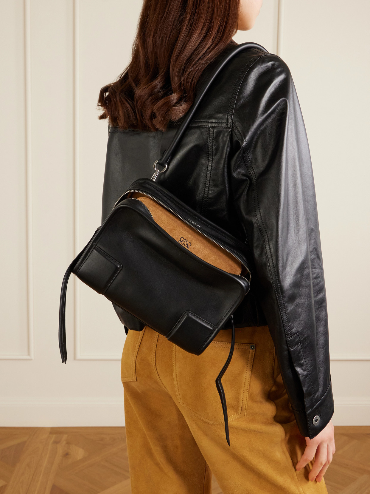 Amazona 180 Shoulder Bag