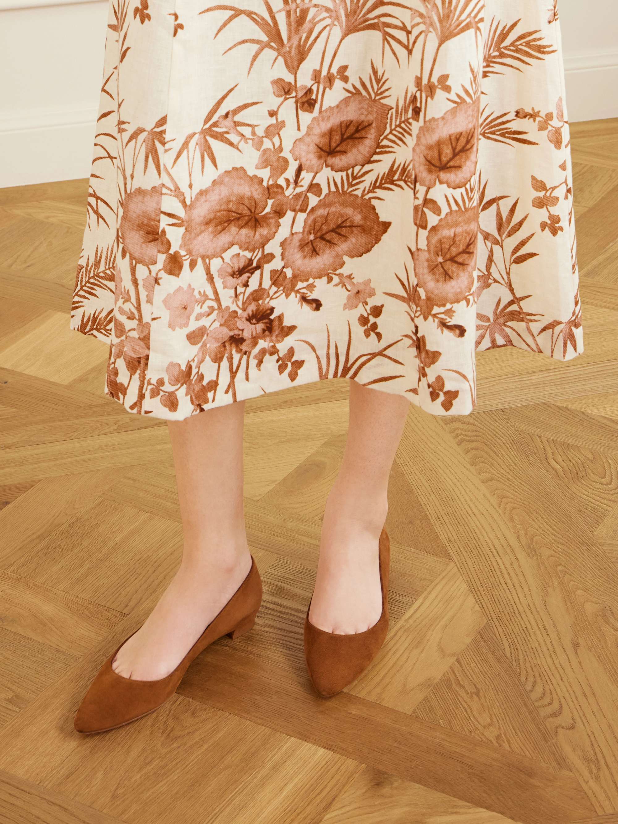 MANOLO BLAHNIK 