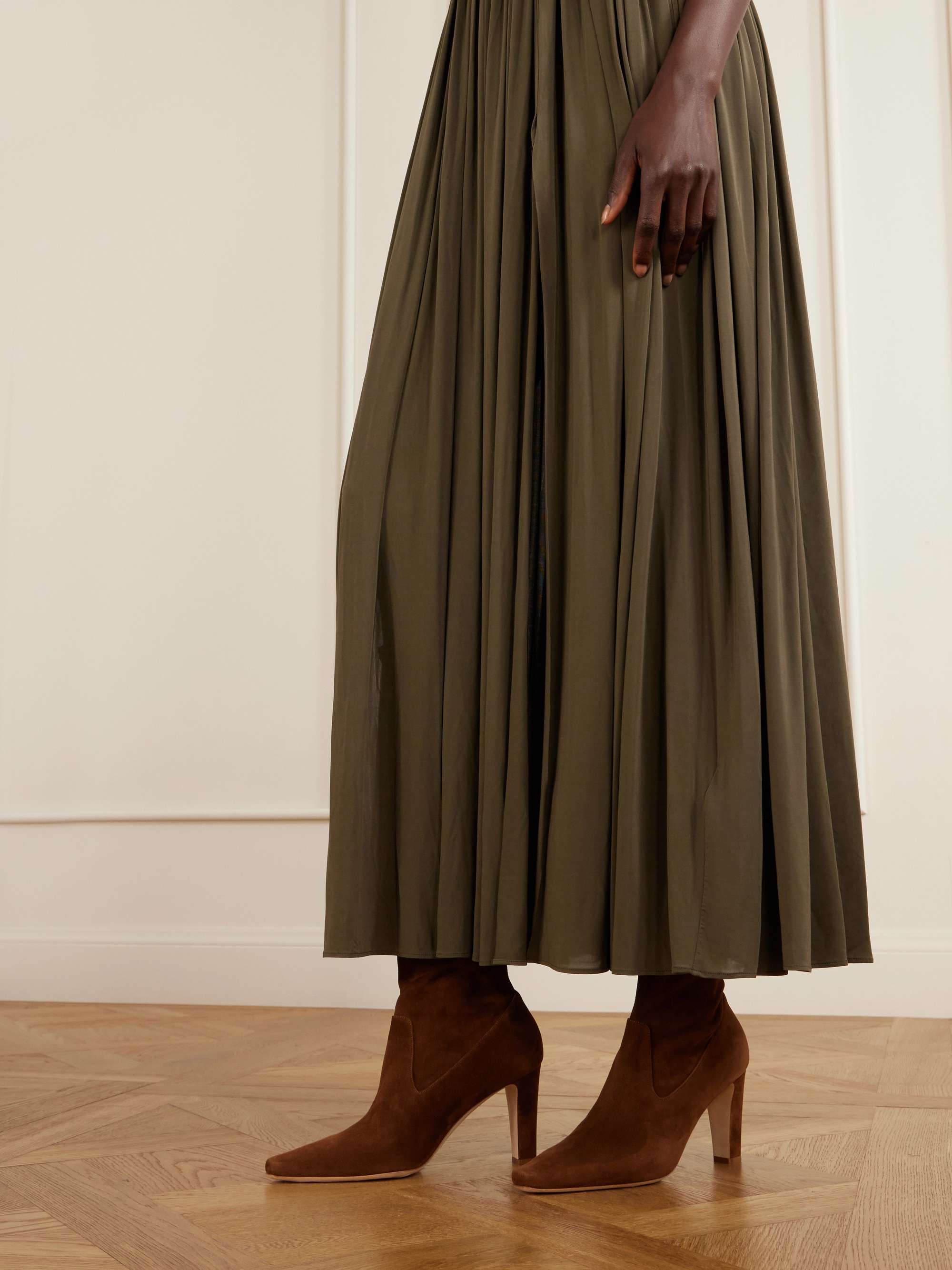 MANOLO BLAHNIK 