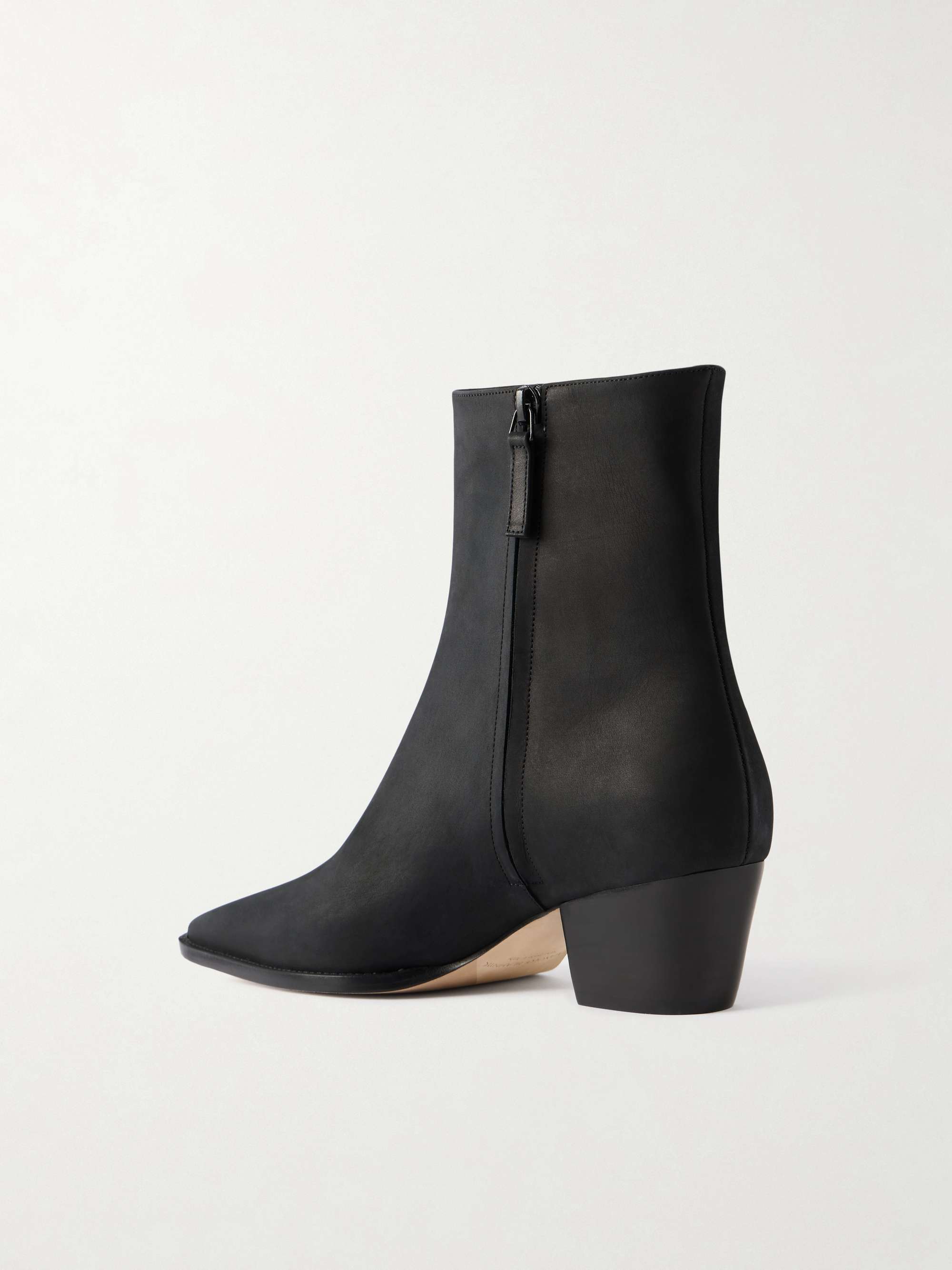 MANOLO BLAHNIK 