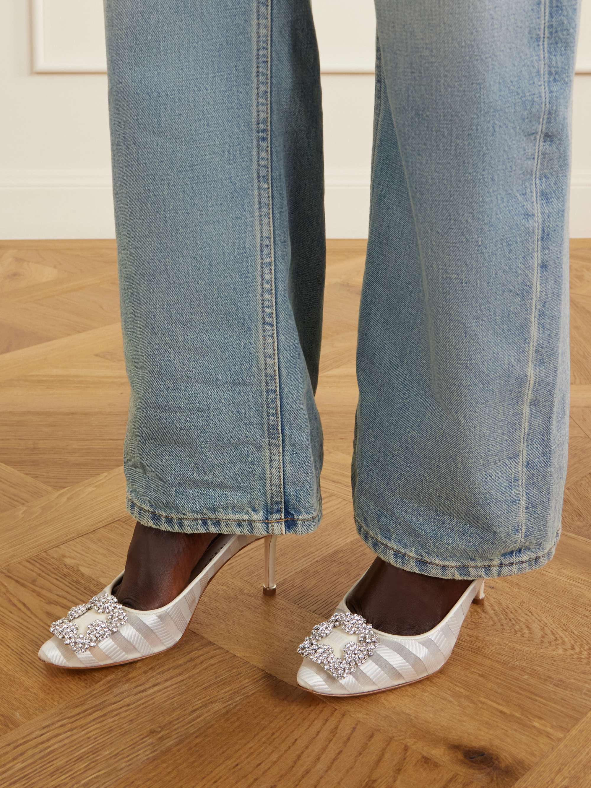 MANOLO BLAHNIK 