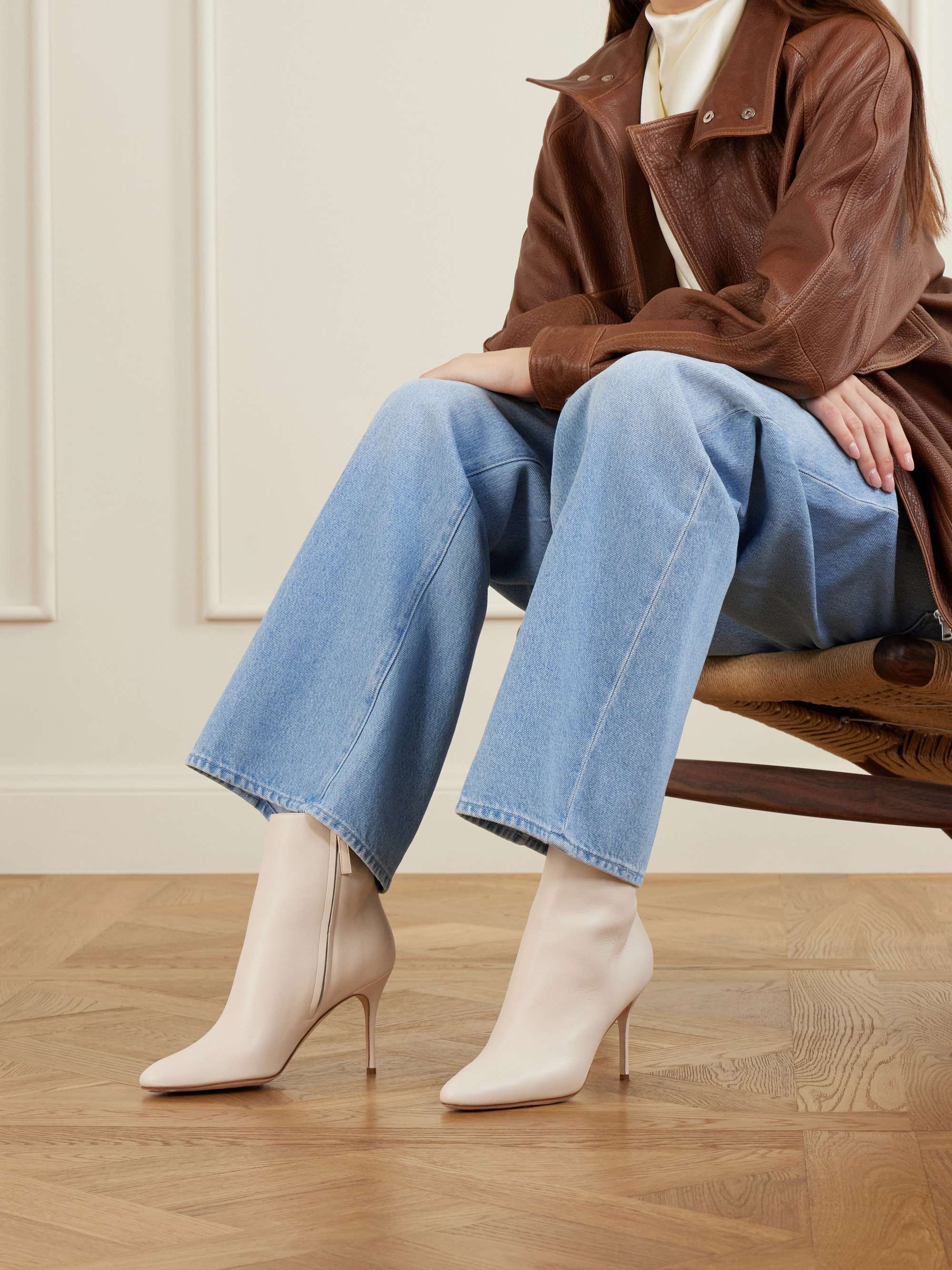 MANOLO BLAHNIK 