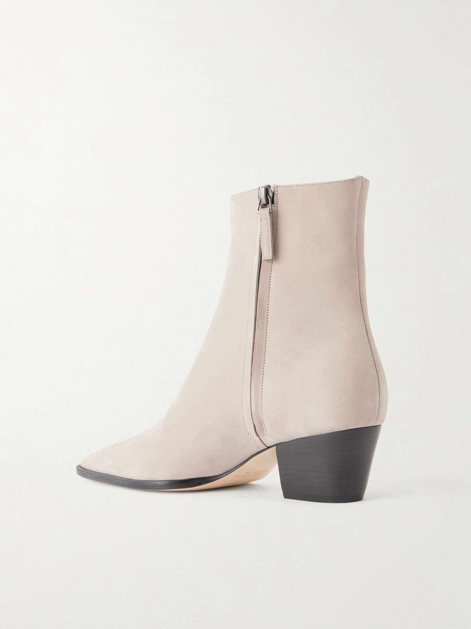 MANOLO BLAHNIK 