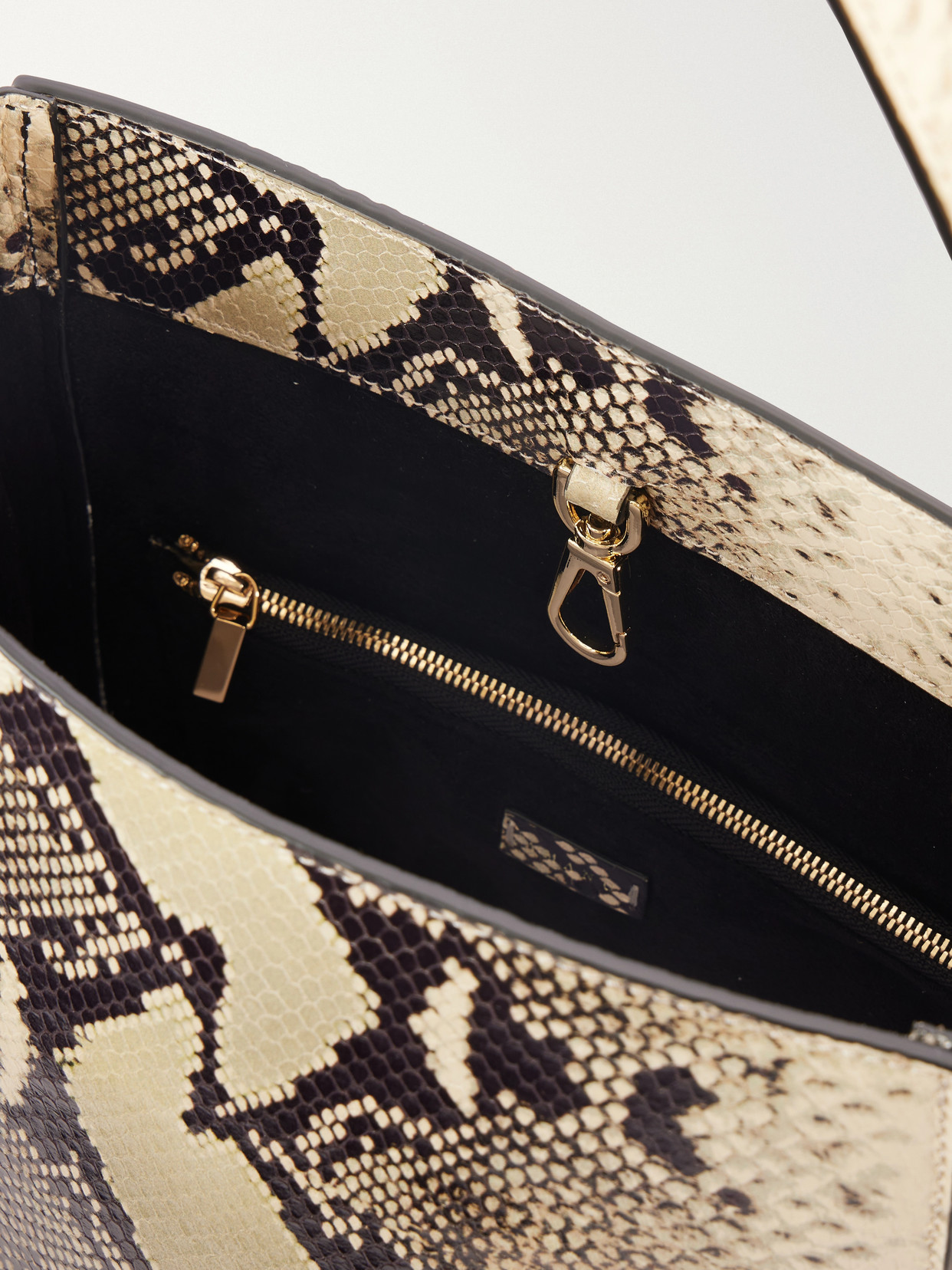 Somalia Snake-Effect Shoulder Bag