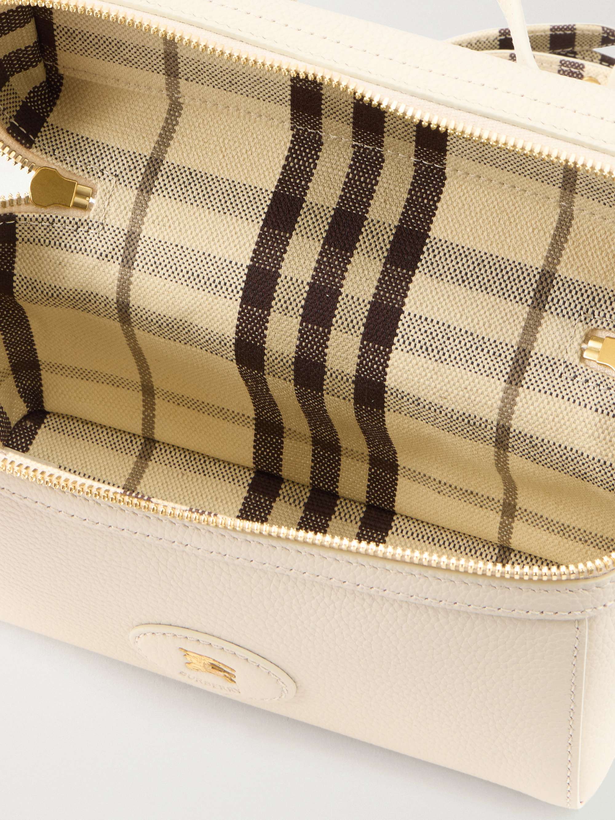 Burberrys バーバリー　ケース 0400017249982_BLACK?wid=600&