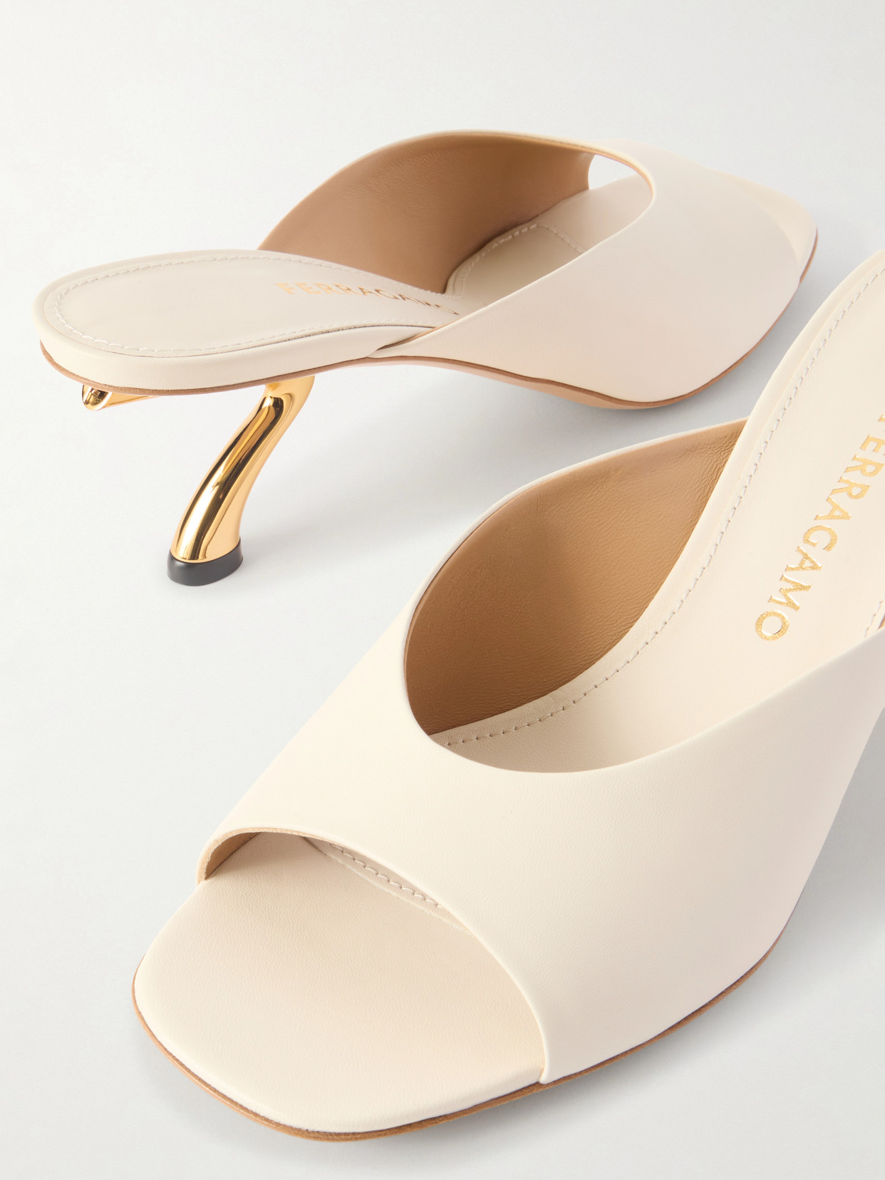Ferragamo Ivory Leather Igea Mules In Metallic