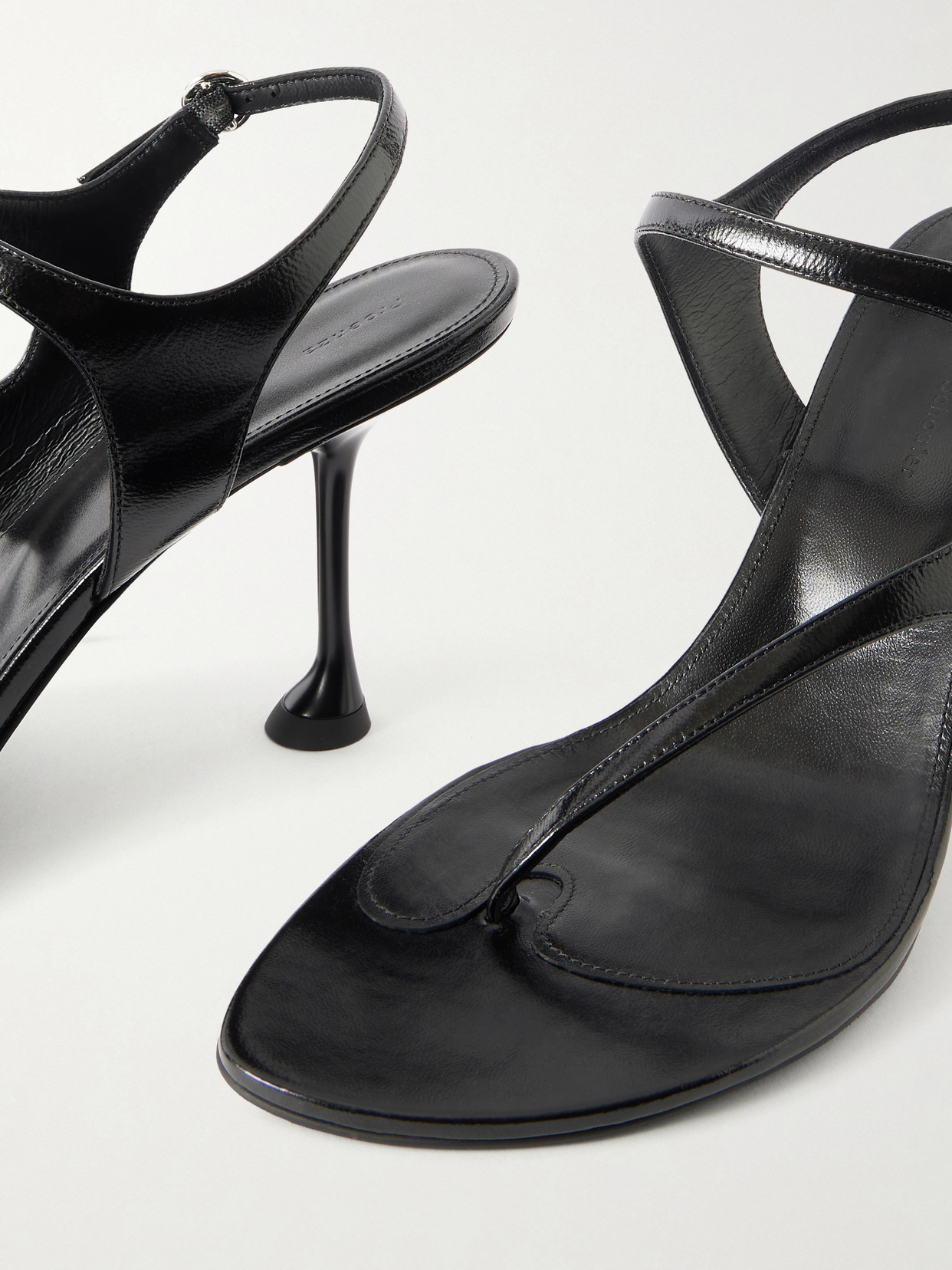 Tee Leather Sandals