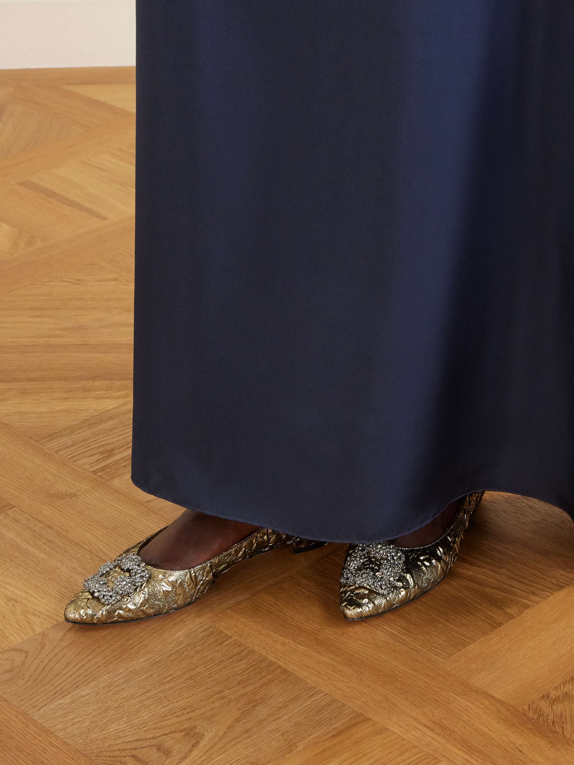 MANOLO BLAHNIK 