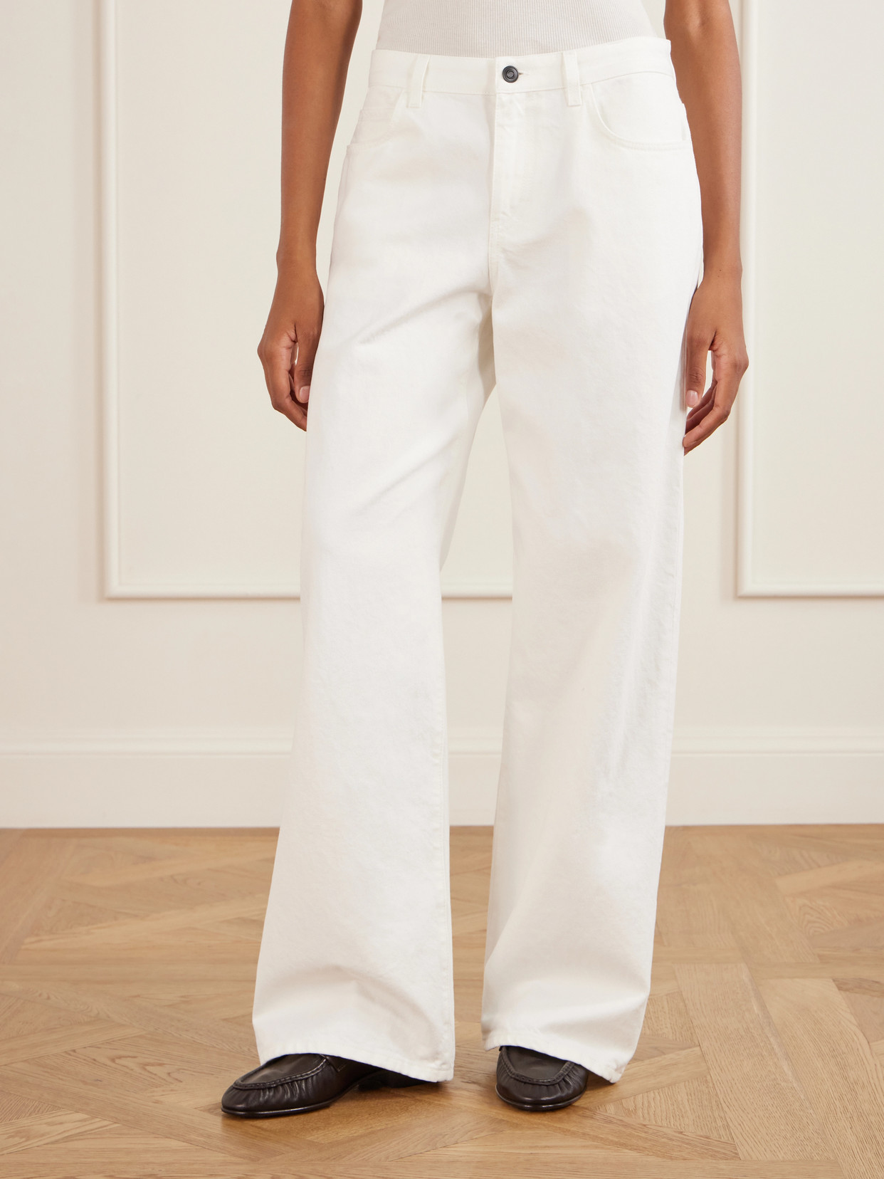 Eglitta Mid-Rise Straight-Leg Jeans