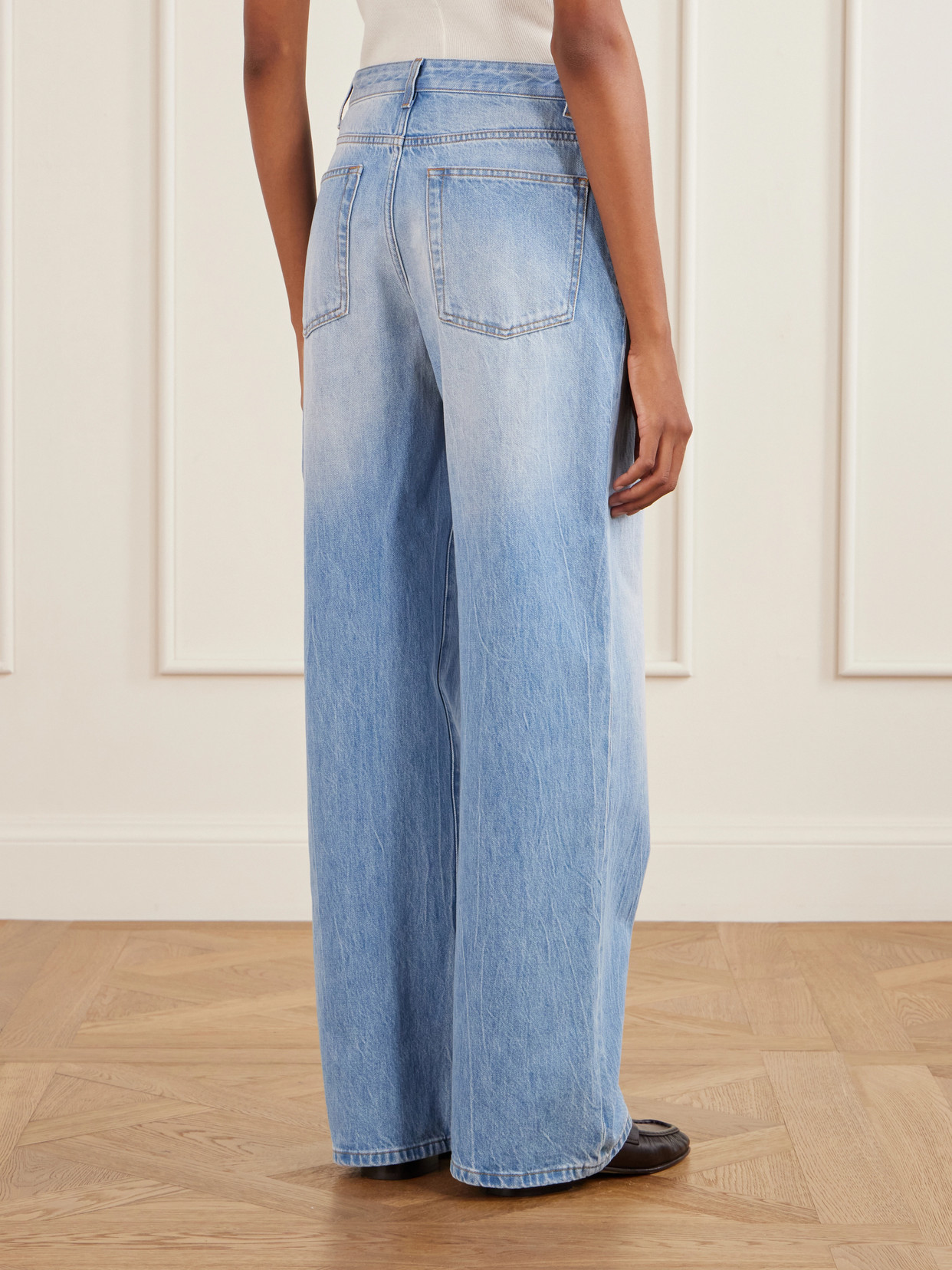 Eglitta Mid-Rise Straight-Leg Jeans