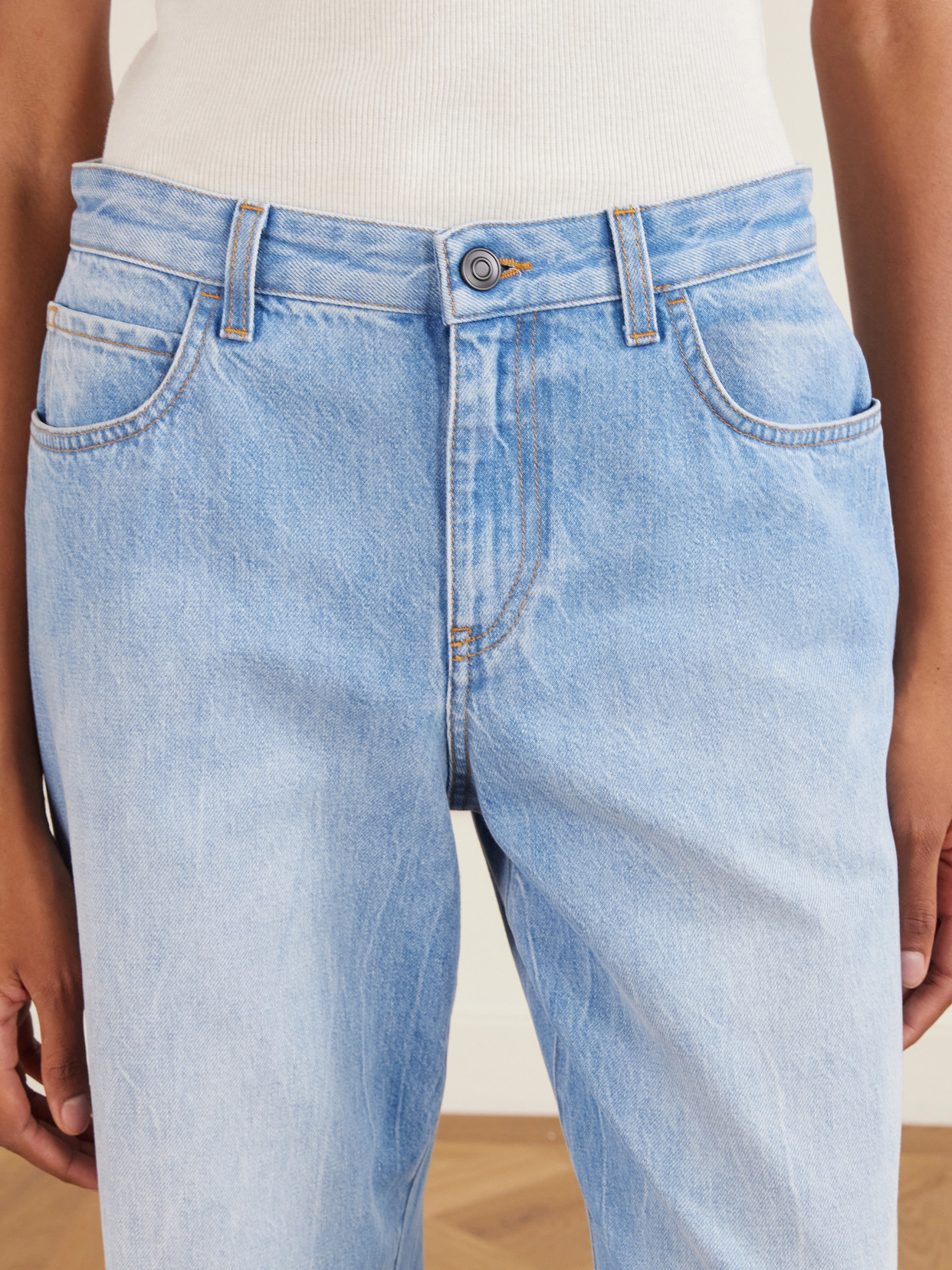 Eglitta Mid-Rise Straight-Leg Jeans