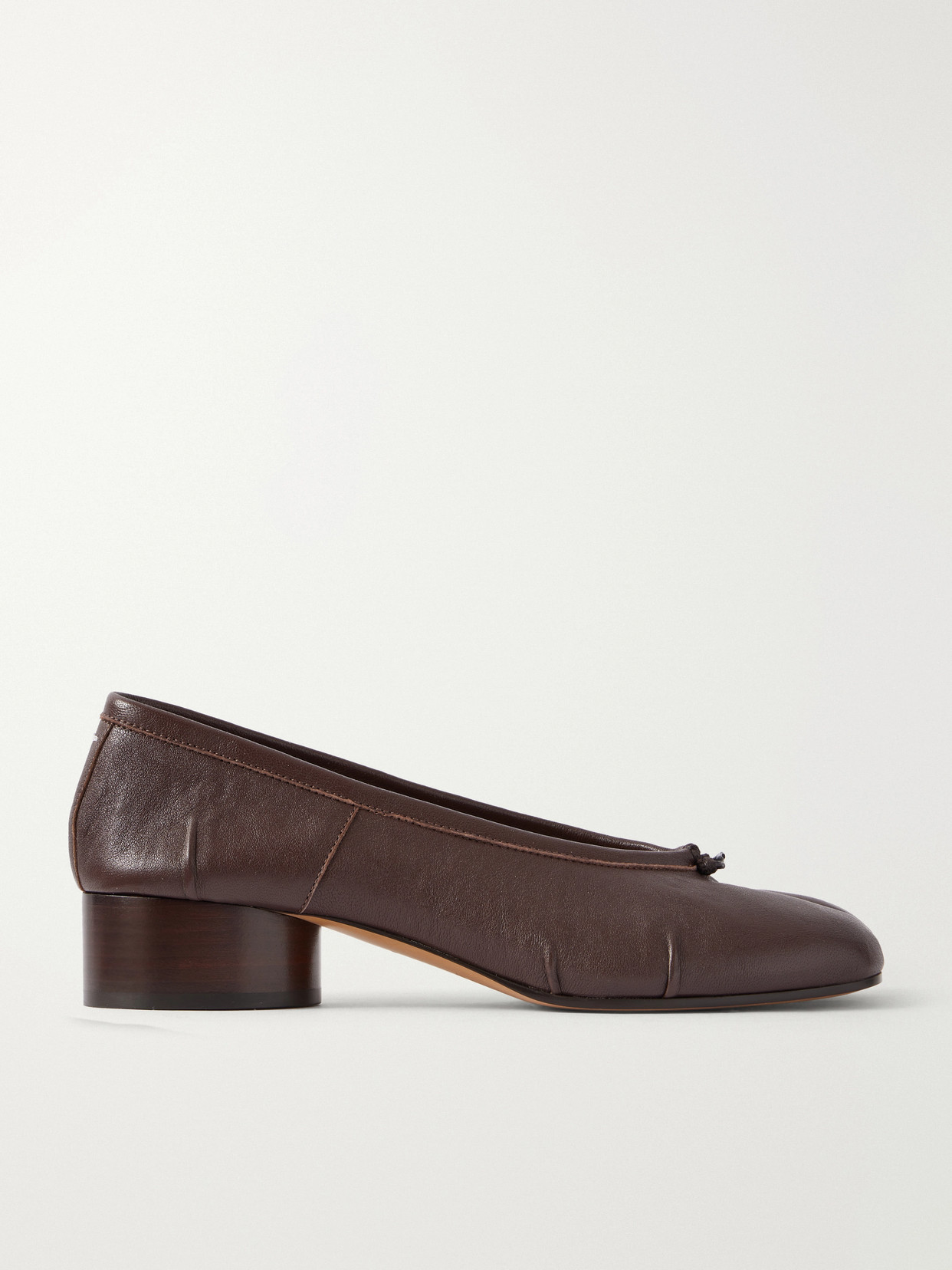 Maison Margiela Tabi 30 Leather Pumps In Black