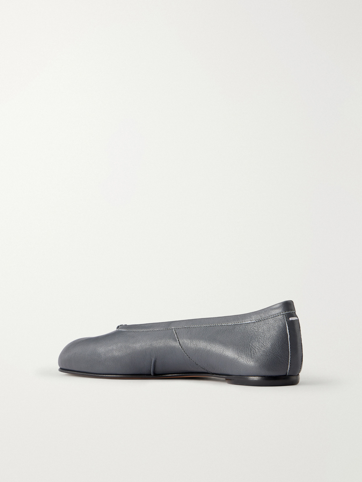 Tabi Split-Toe Textured Ballet Flats