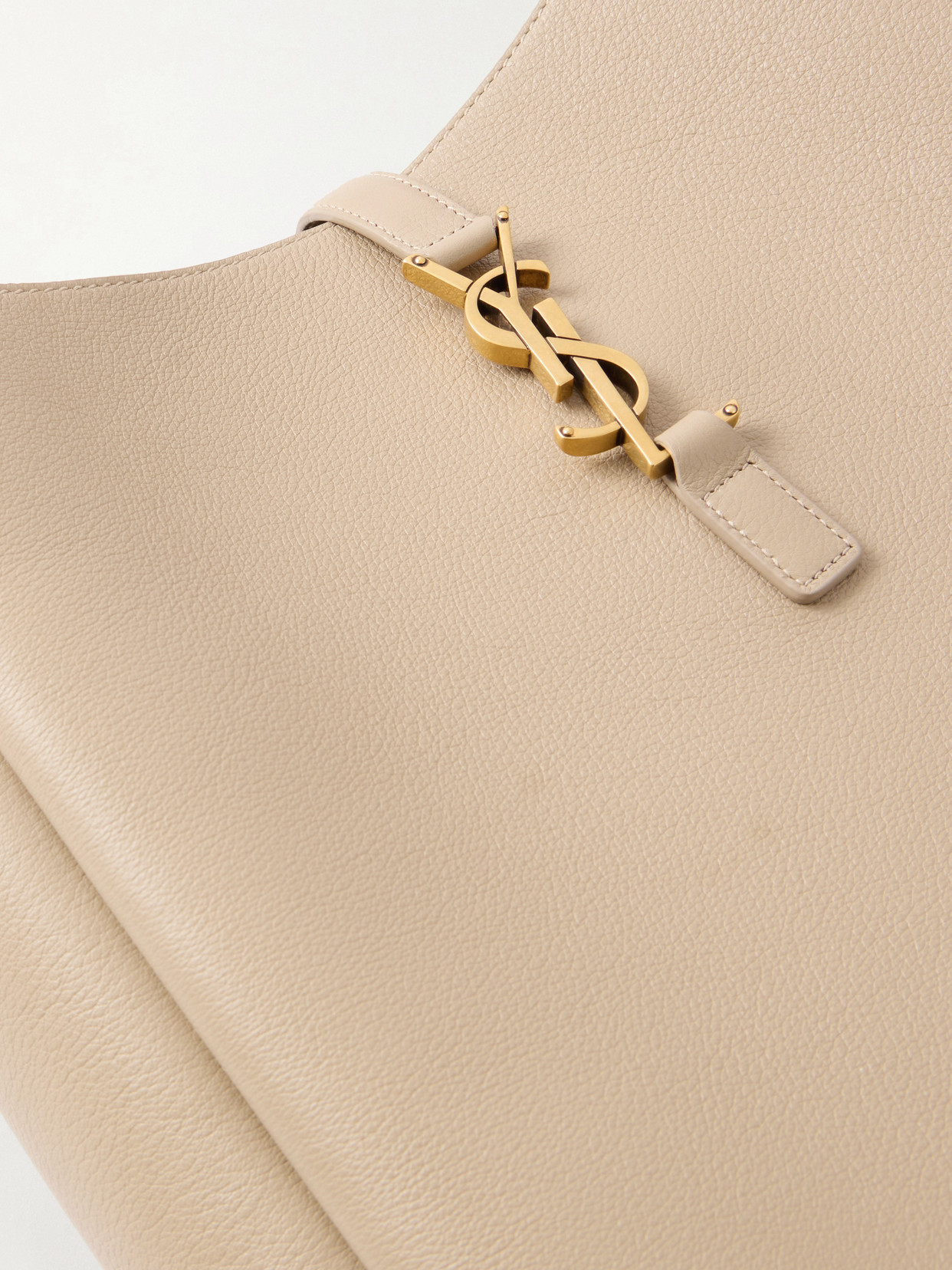 Le 5 À 7 Shoulder Bag