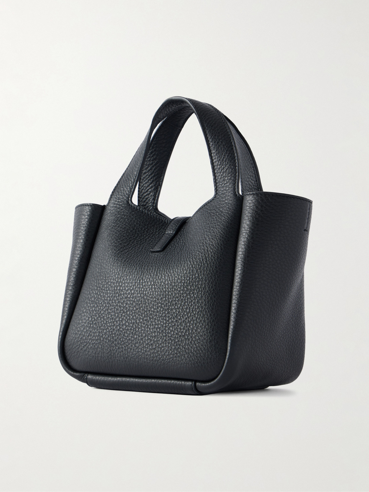 Le 5 À 7 Bea Baby Shoulder Bag