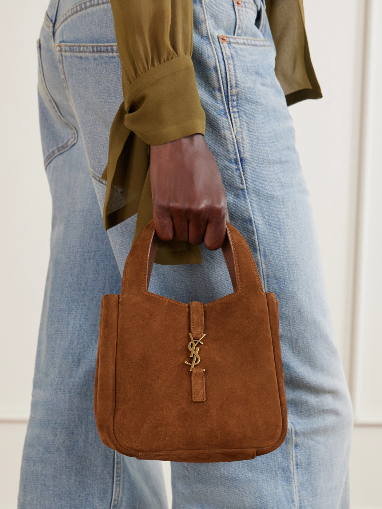 Le 5 À 7 Baby Bea Shoulder Bag