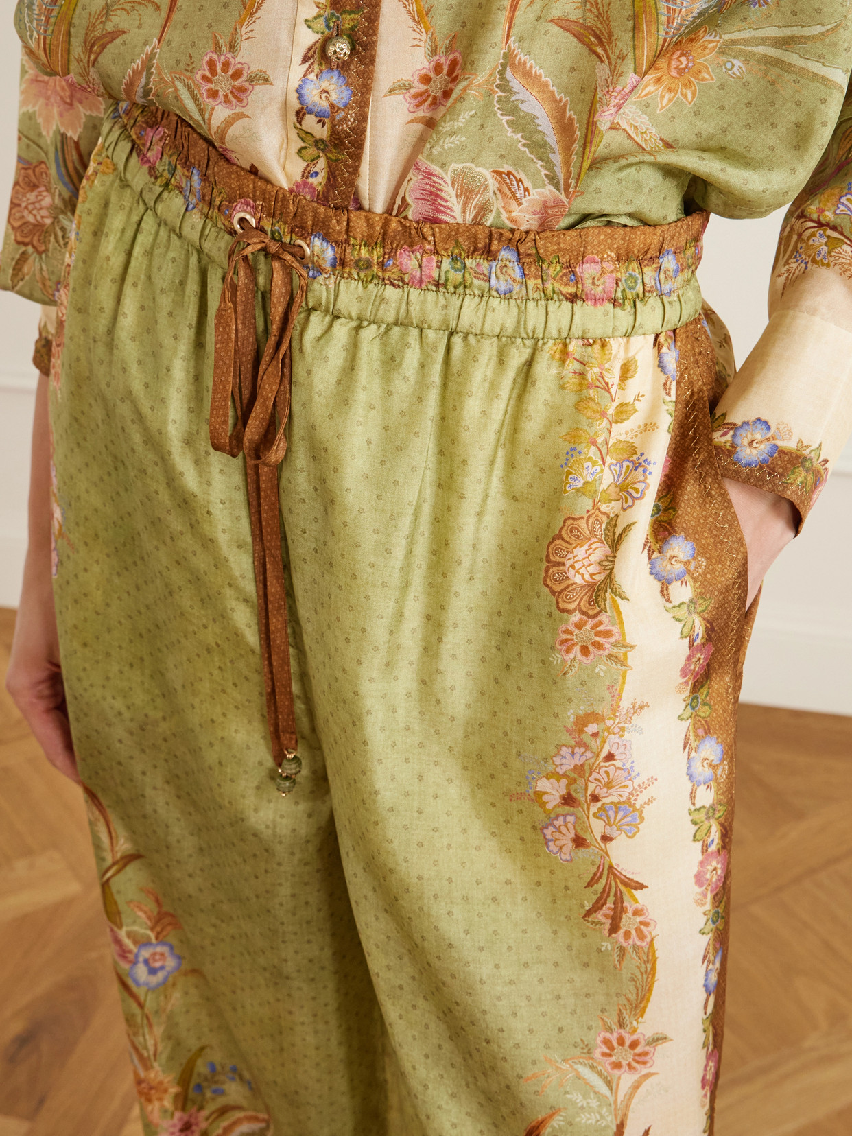 Zimmermann Womens Khaki Scarf Floral Indra Wide-leg Silk Trousers In Green