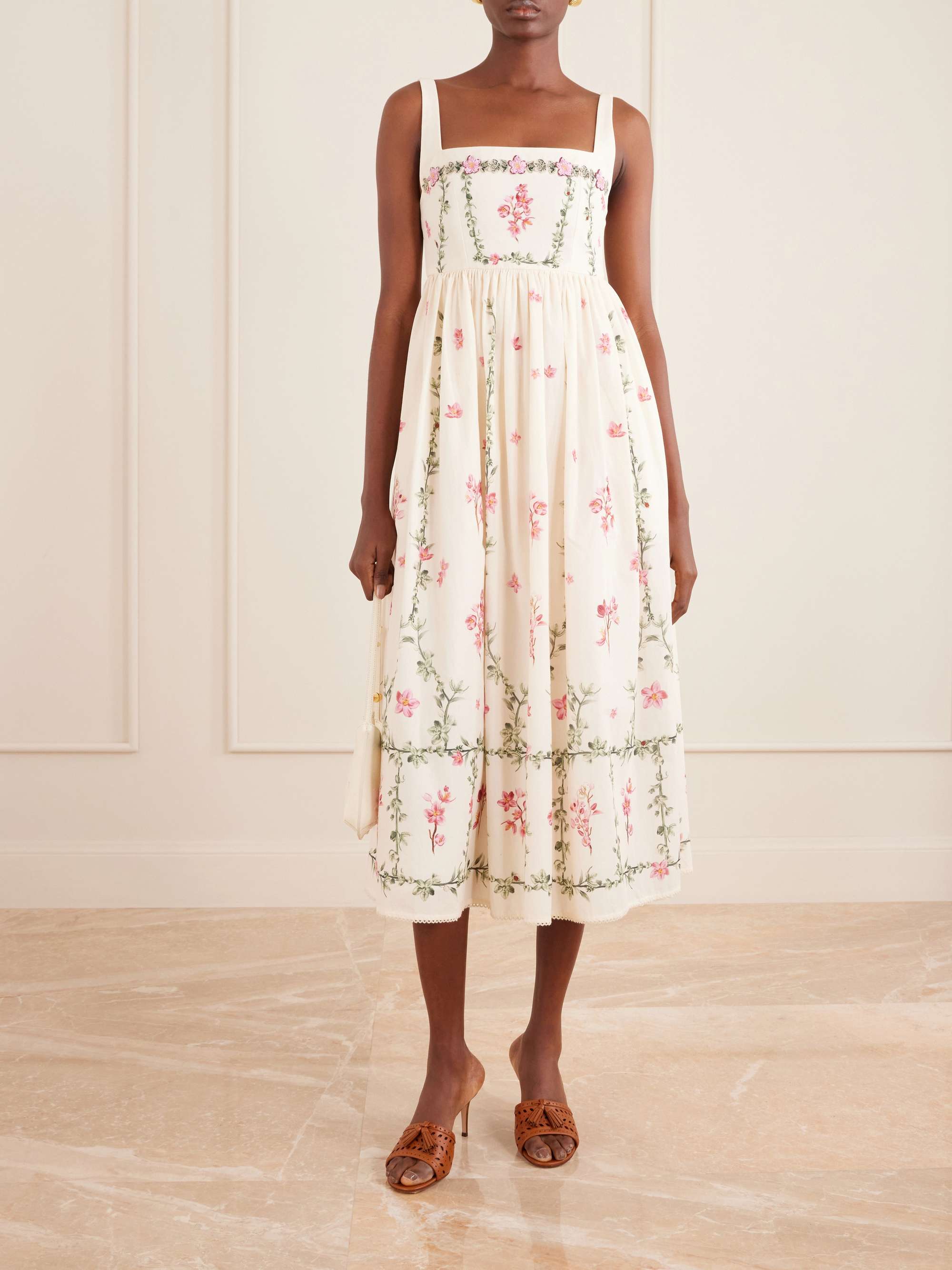 AGUA BY AGUA BENDITA 