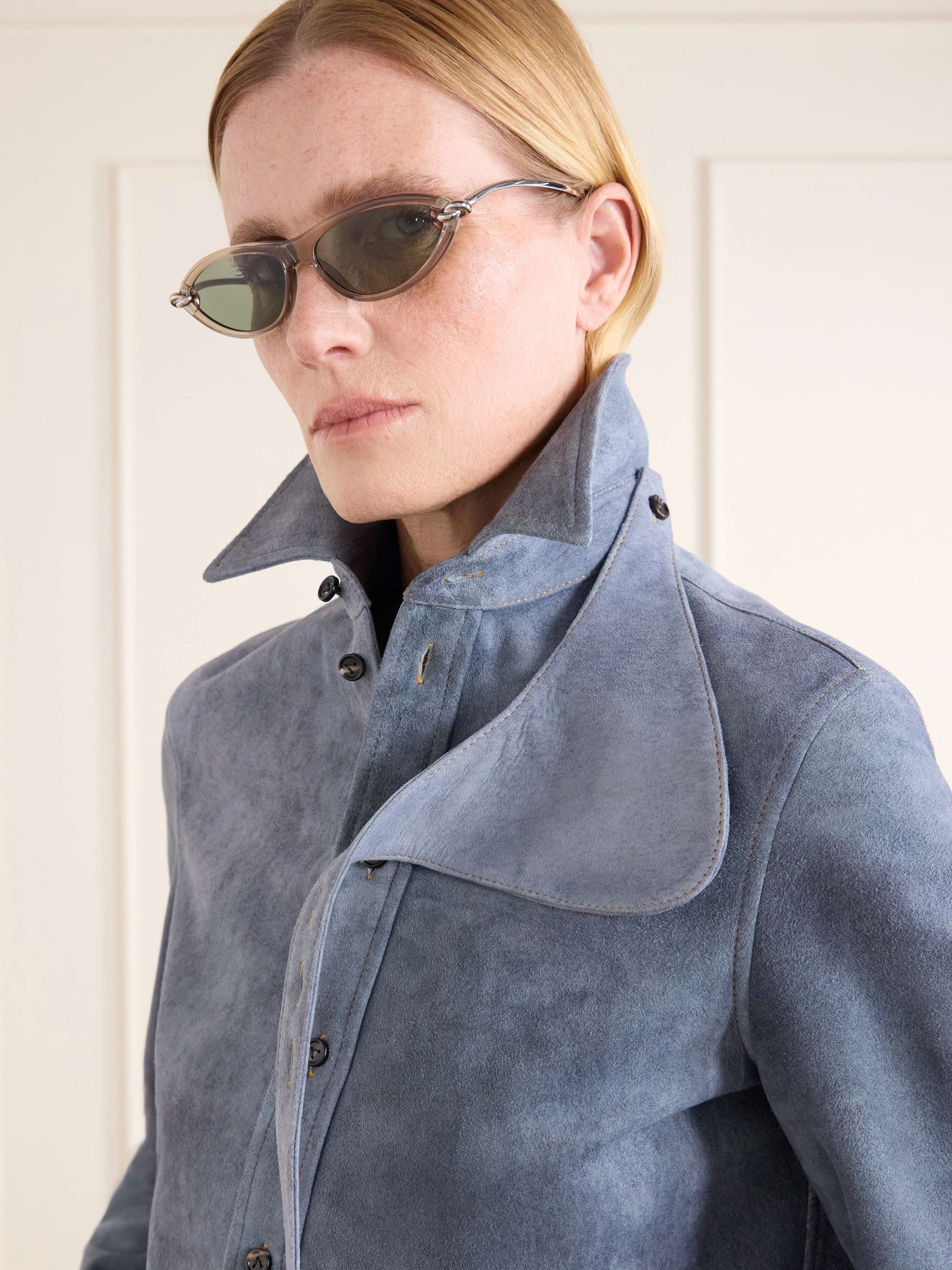 Bottega Veneta Translucent Gray Lattice Cat-Eye Sunglasses BV1142S – Visionist main image 3