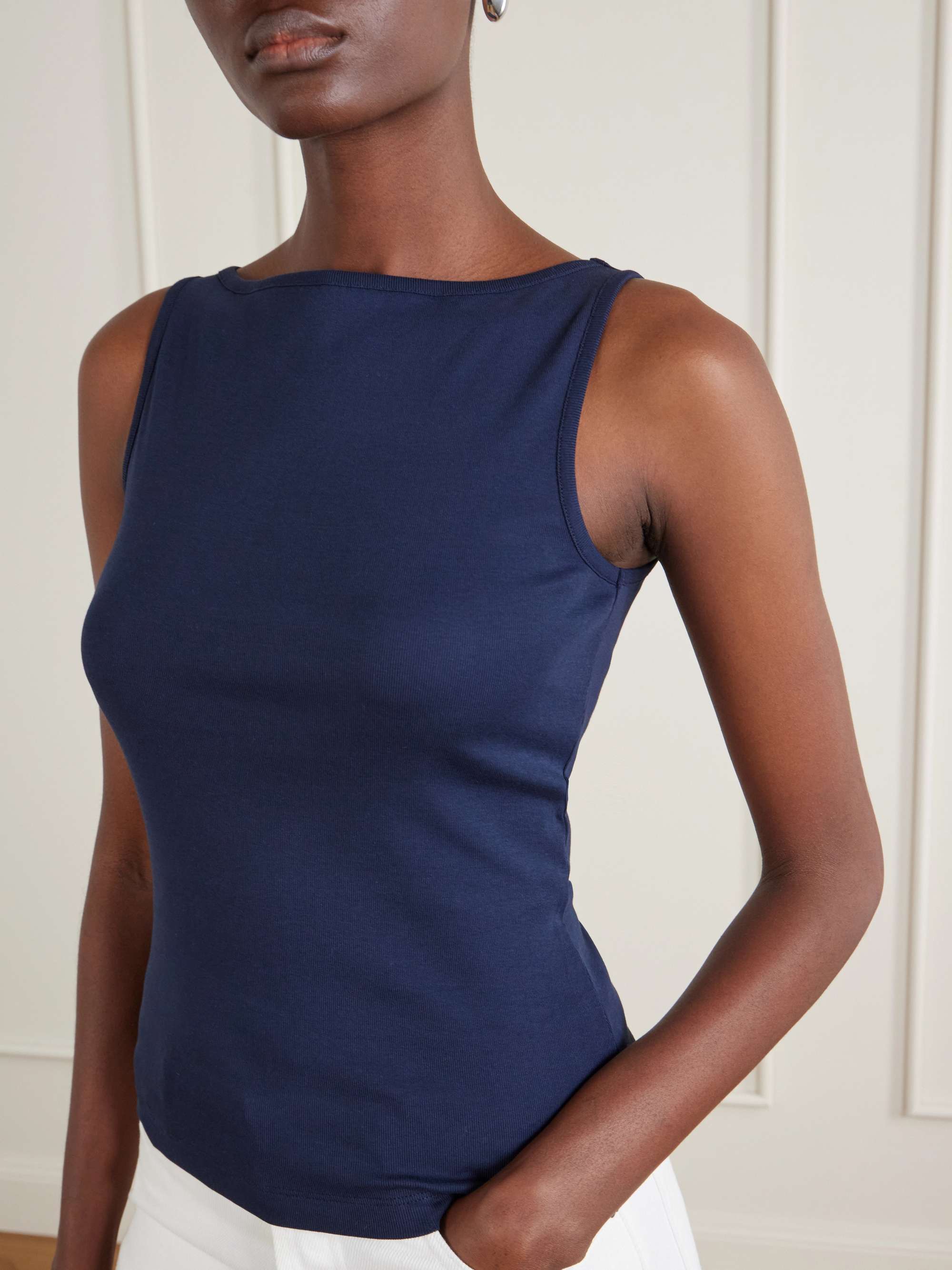 FLORE FLORE Timmi タンクトップ FLORE FLORE Timmi Tank in White Curated at Jake and Jones