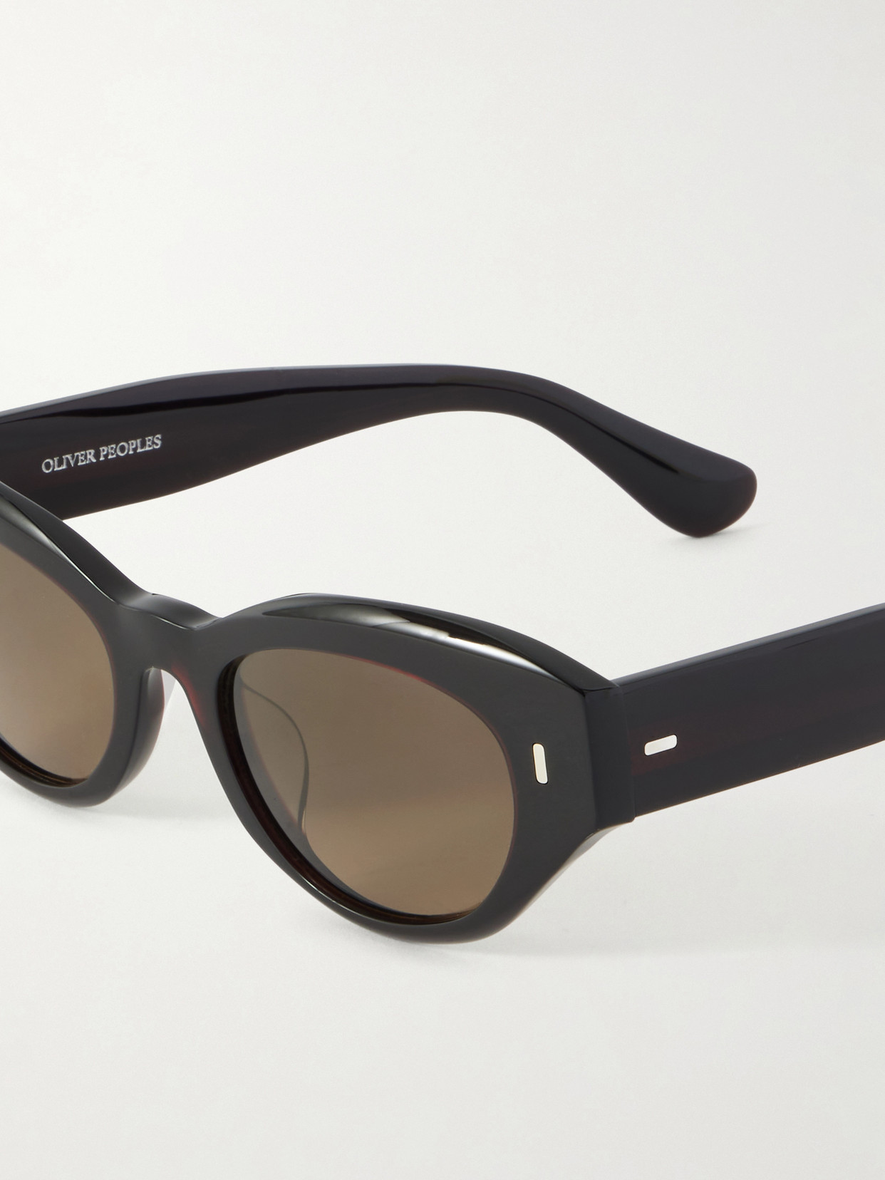 Oliver Peoples Lerrue Oval Sunglasses In Black