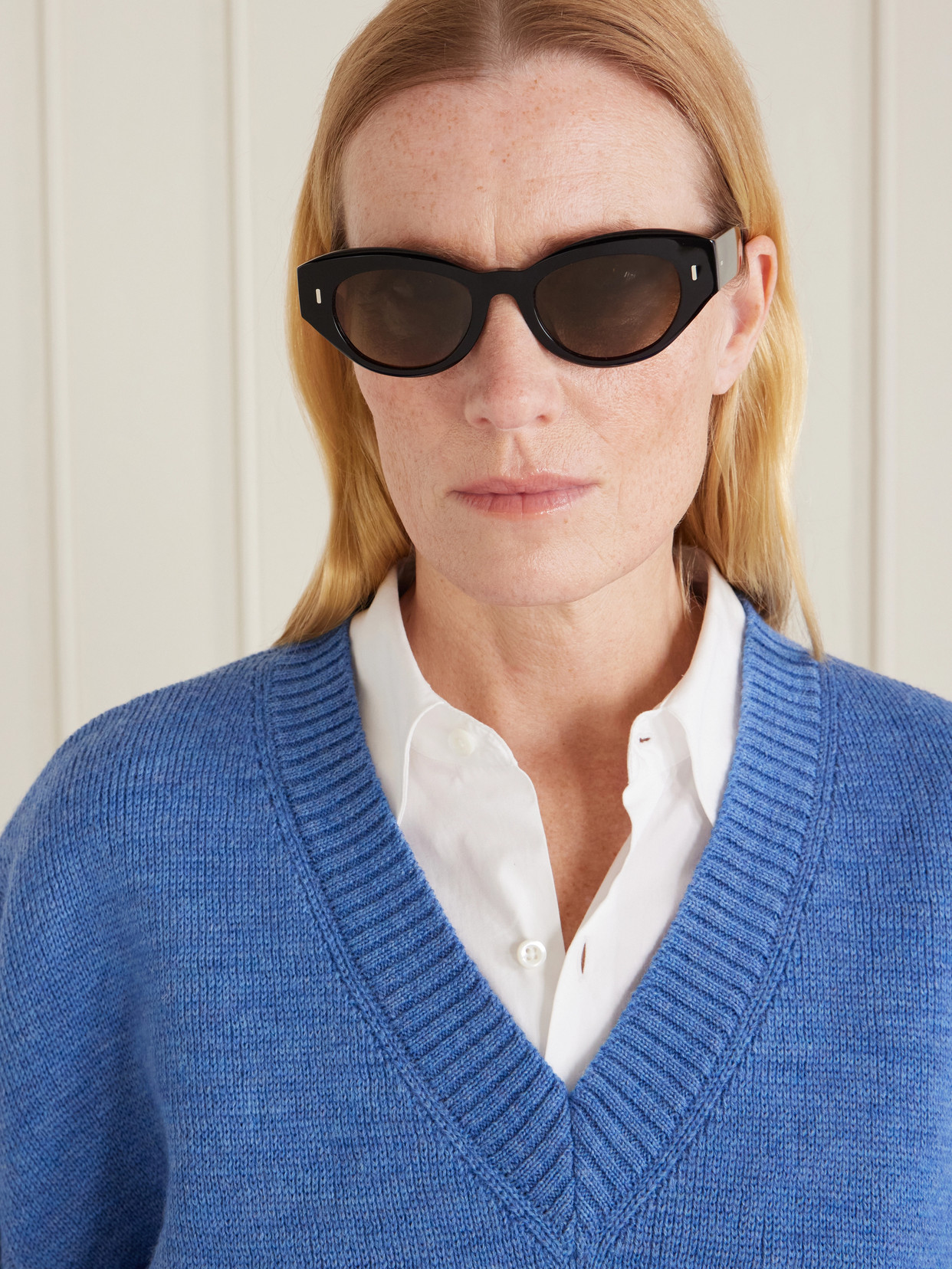 Oliver Peoples Lerrue Oval Sunglasses In Black