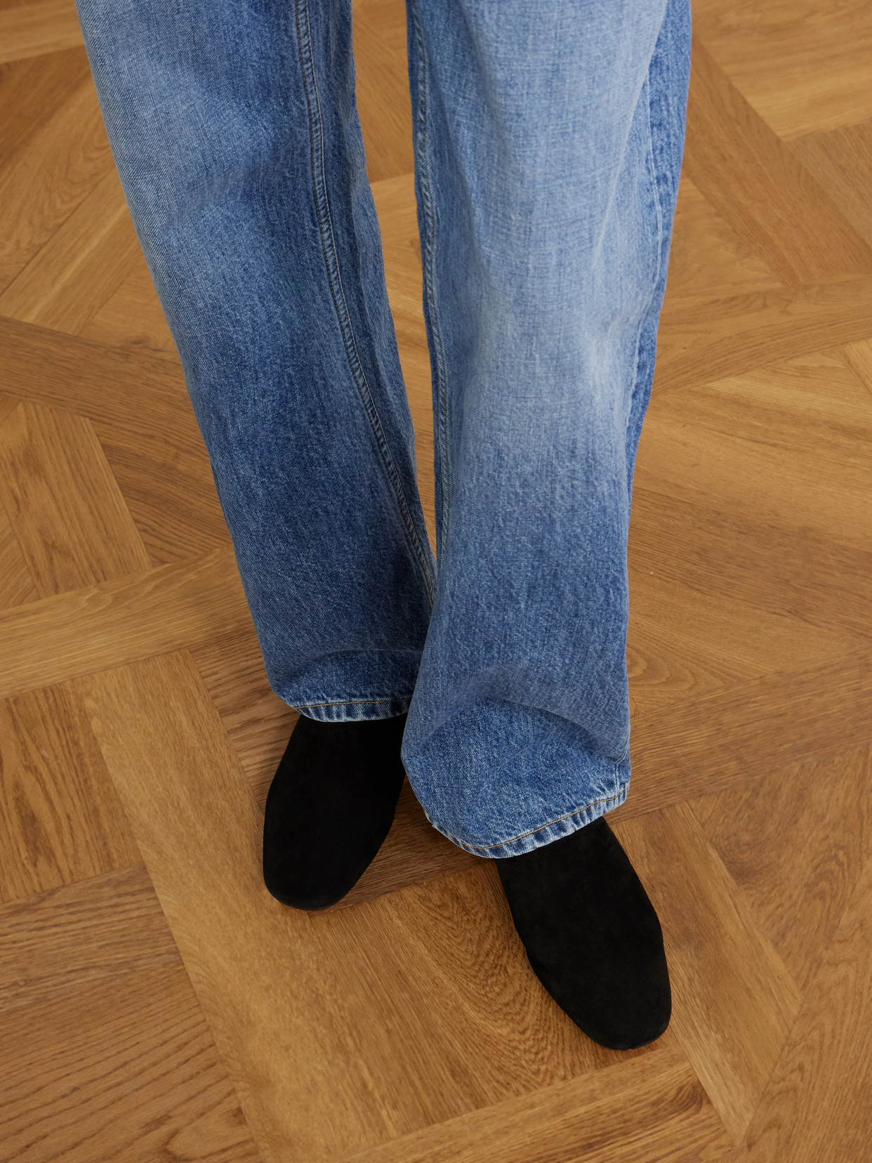 Aeyde Rega Suede Slides In Multi