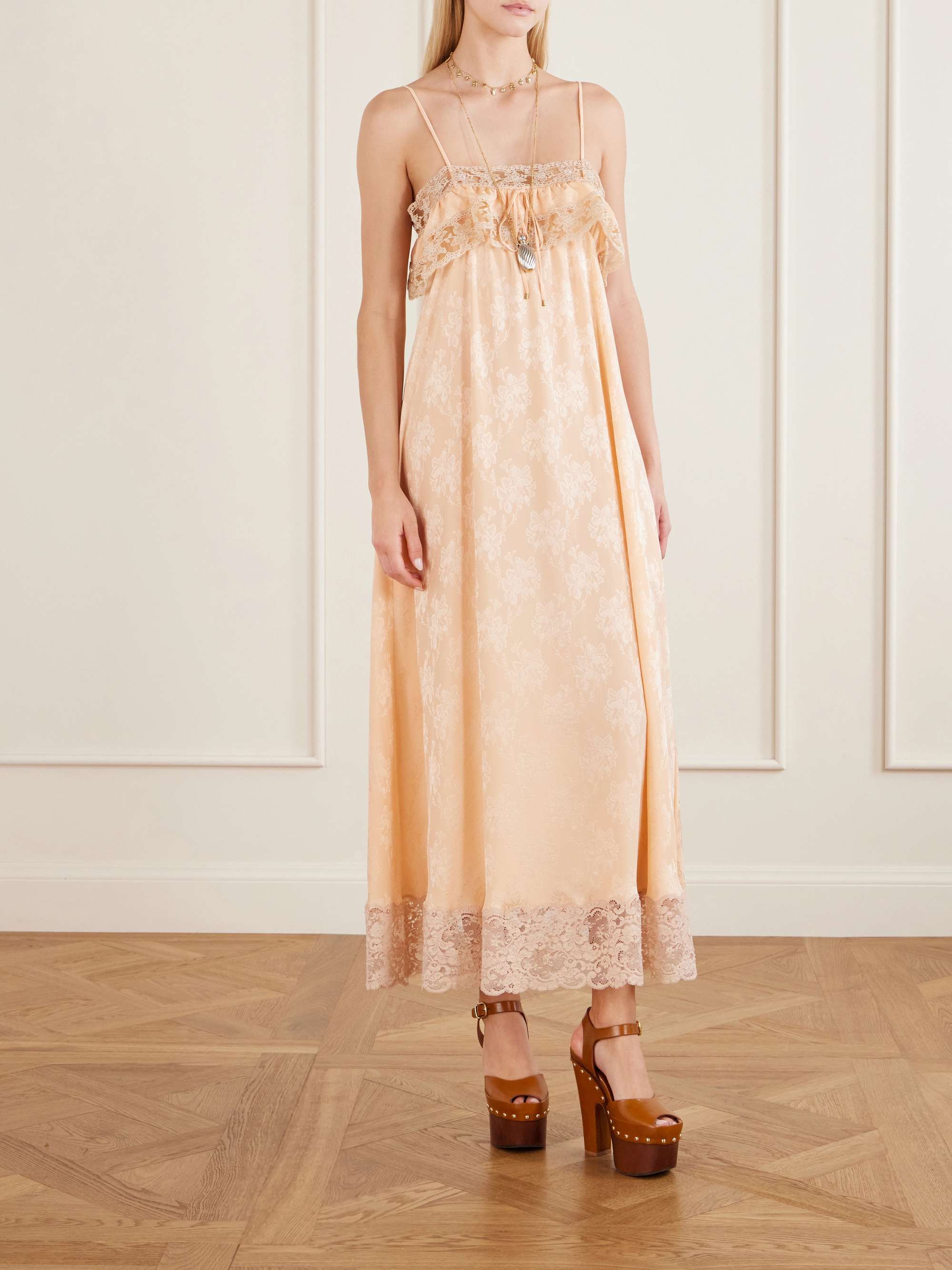 CHLOÉ 