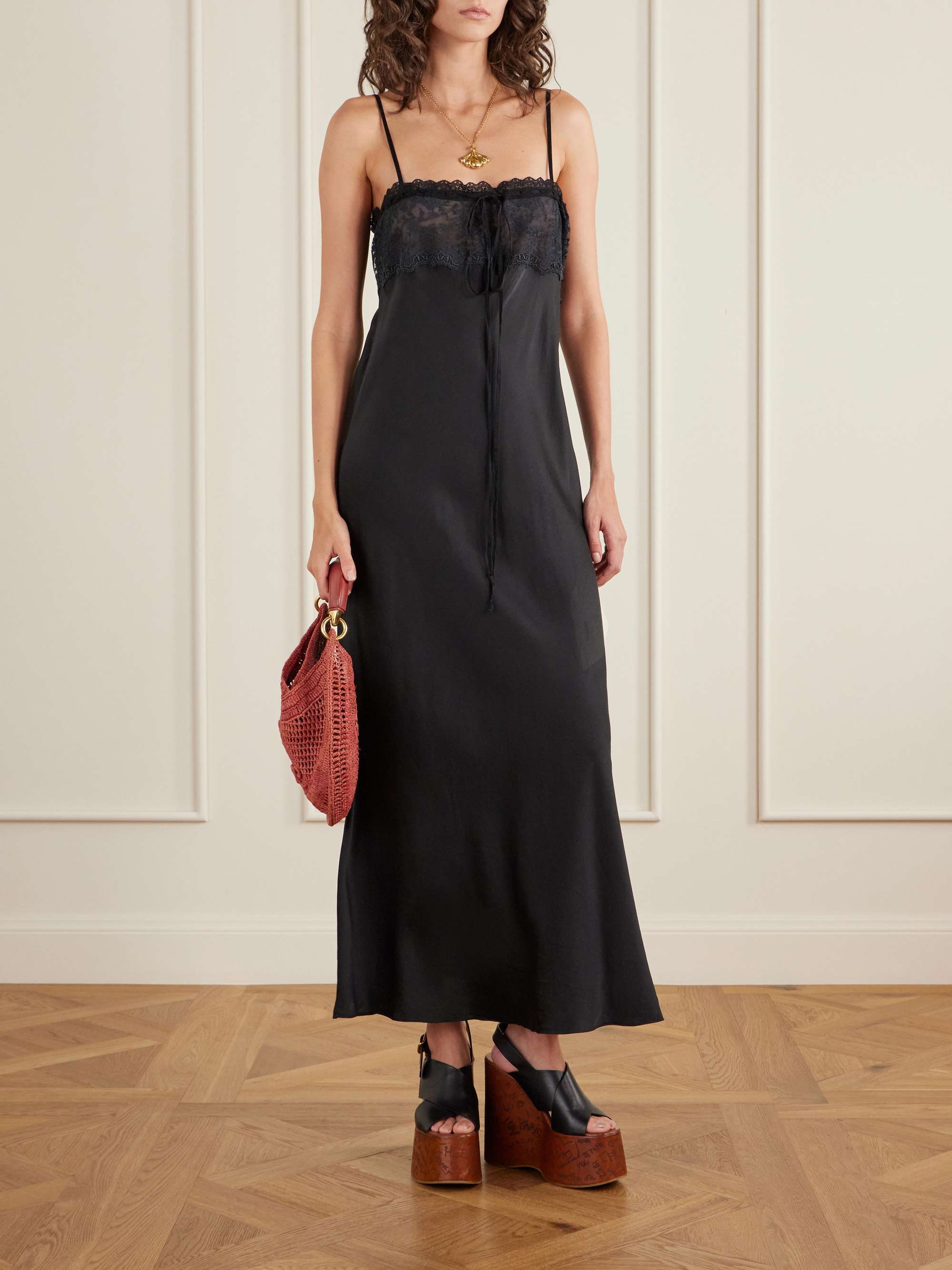 CHLOÉ 