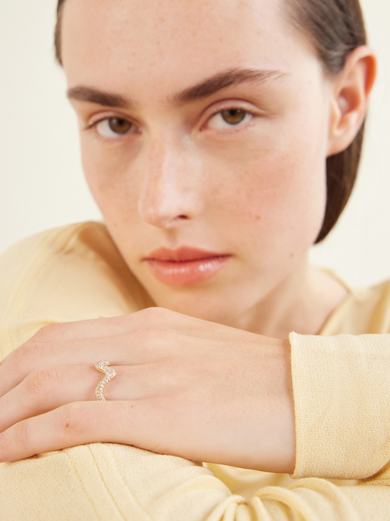 Shay Wave 18-karat Gold Diamond Ring In Gold