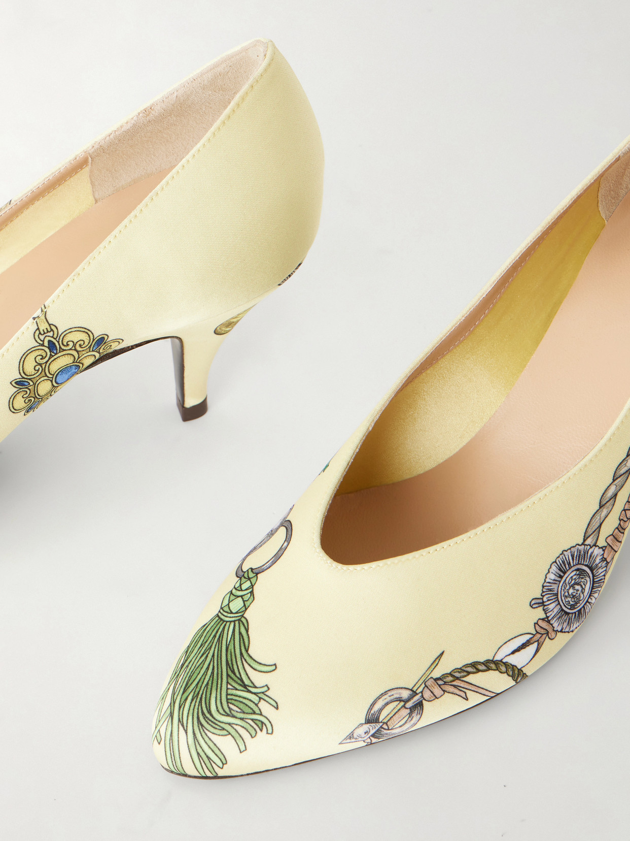 Tina Pumps