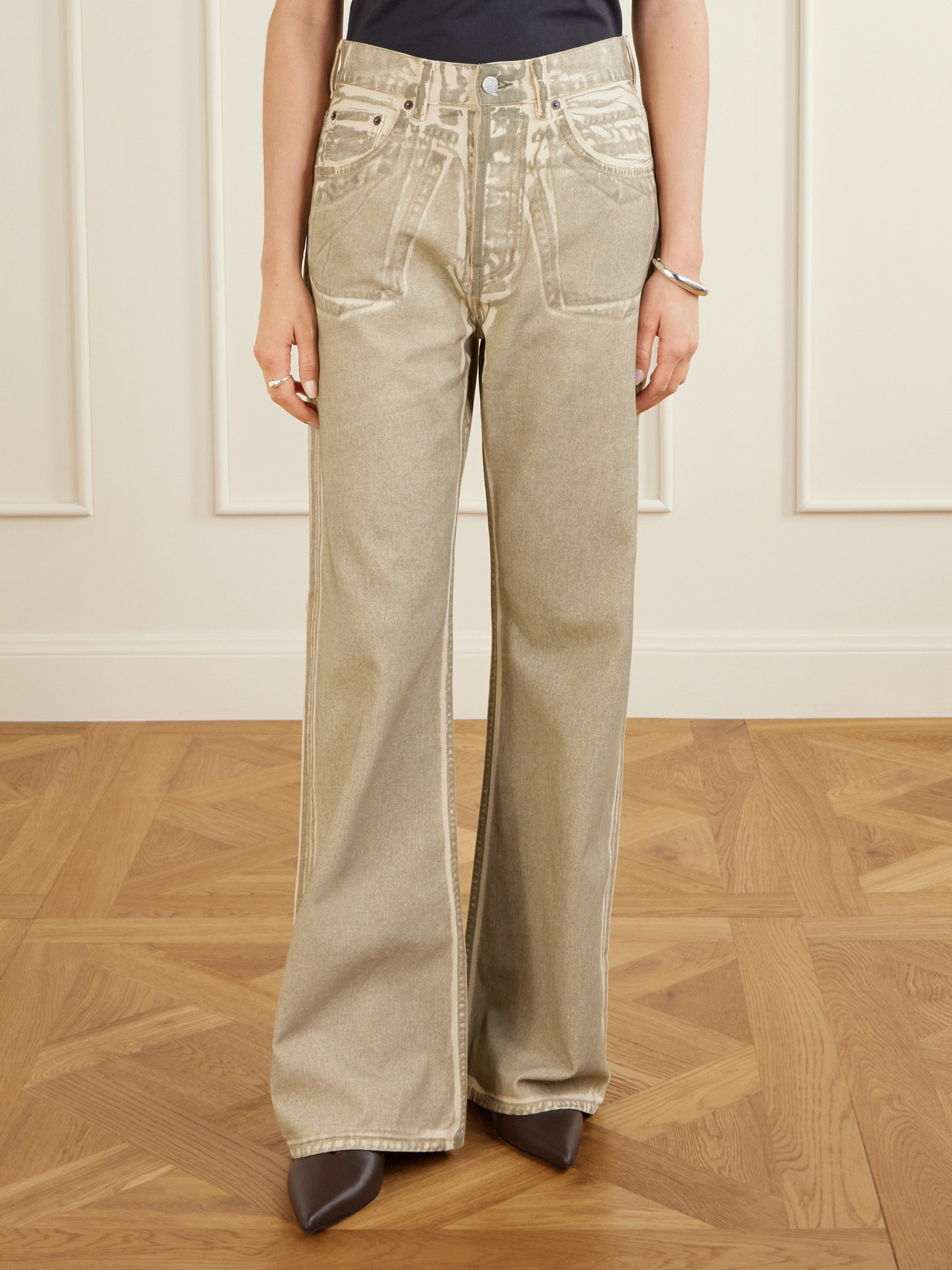 Acne Studios Comfortable Versatile Loose-fit Jeans In Neutral