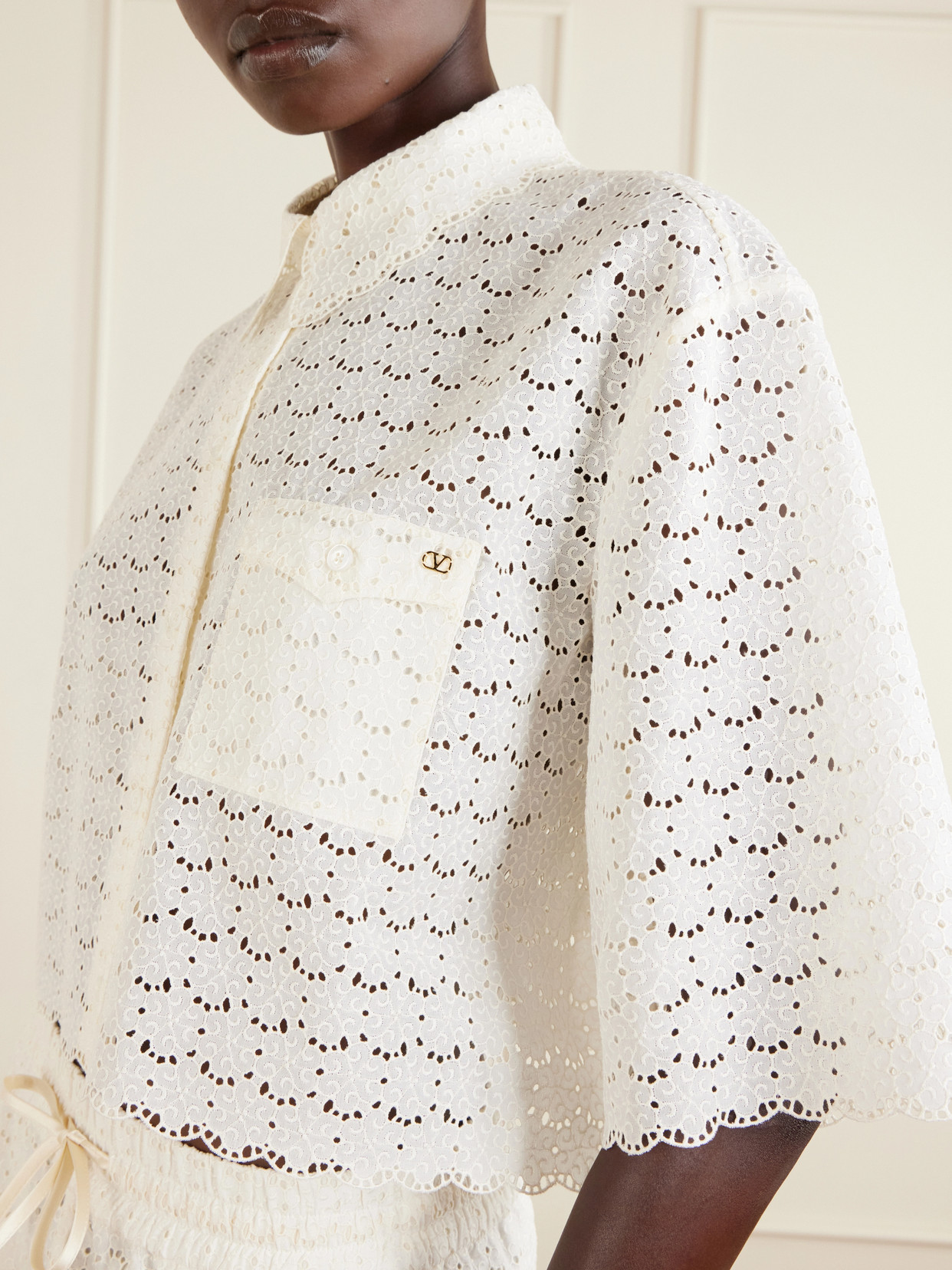 Garavani - Mossi Logo-Embellished Cropped Broderie Anglaise Cotton Blouse
