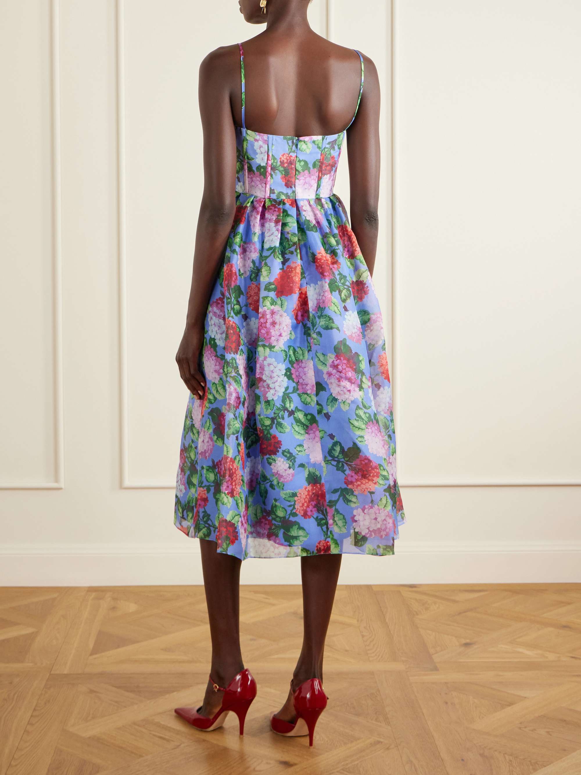 CAROLINA HERRERA 